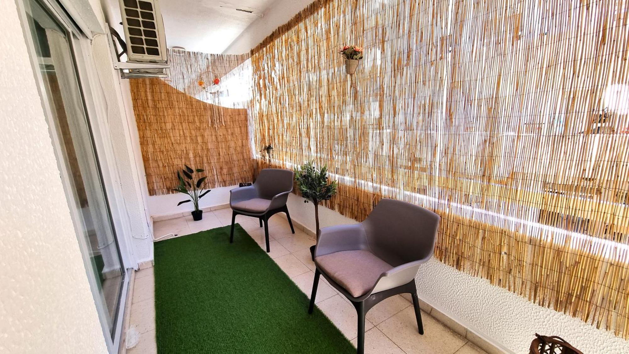 Center 2br W/ Parking And 250m Walk From * Larnaca