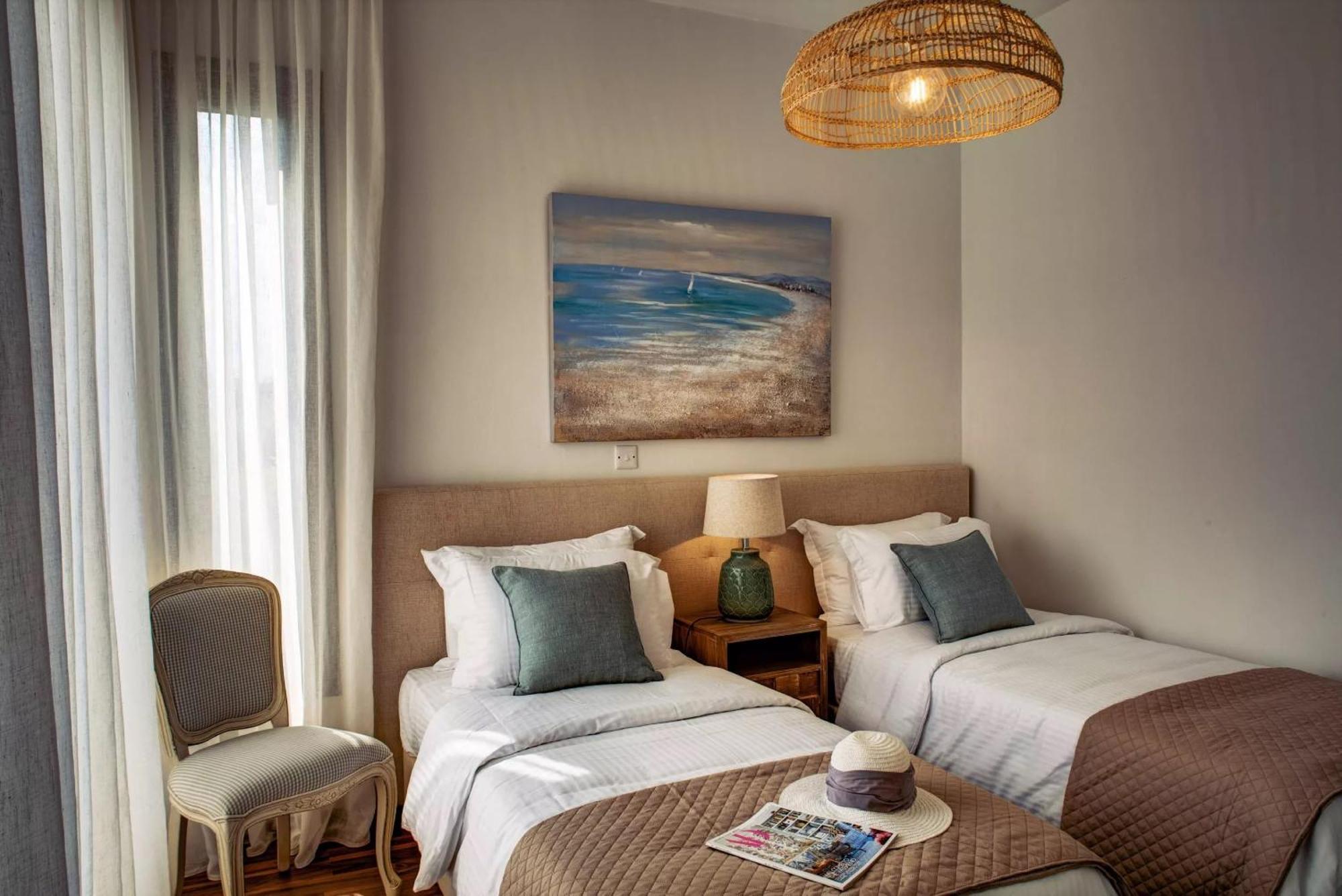 Luxury Beachfront With Private Pool, Yoga & Sea Adventures Ferienhaus Larnaka