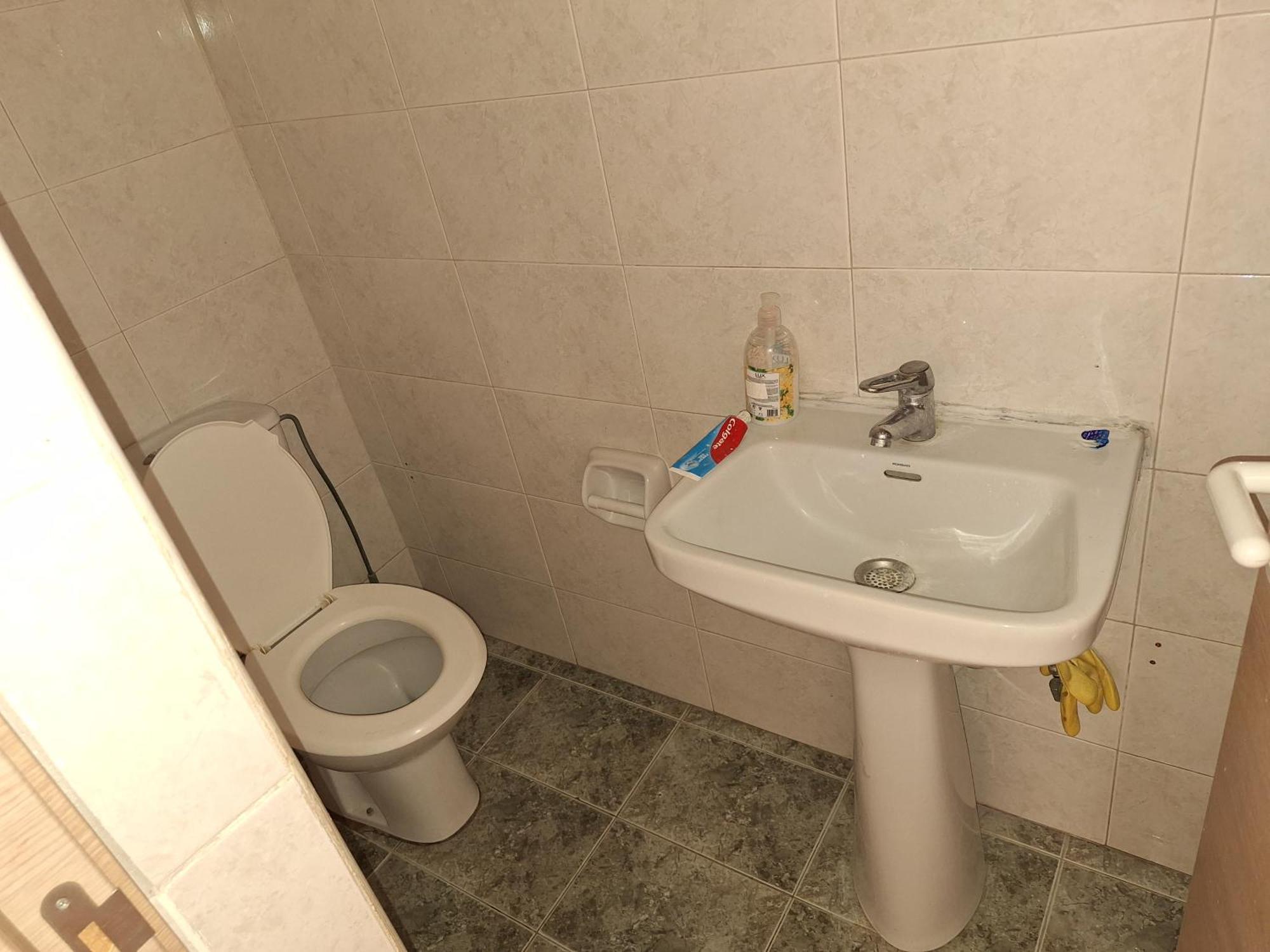 Big With Private Toilet In In Quite Area Of Larna A Larnaka