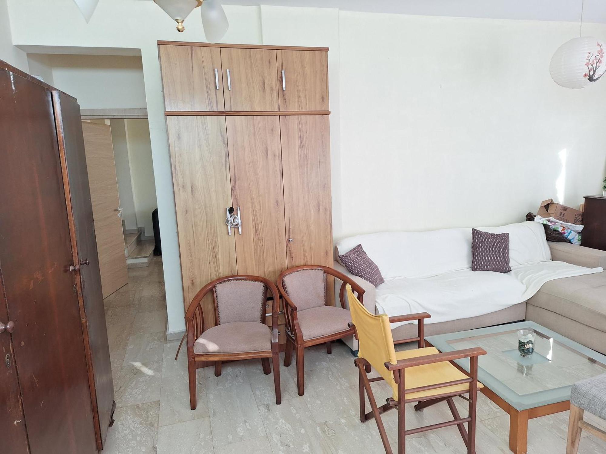 Big With Private Toilet In In Quite Area Of Larna A Privatunterkunft