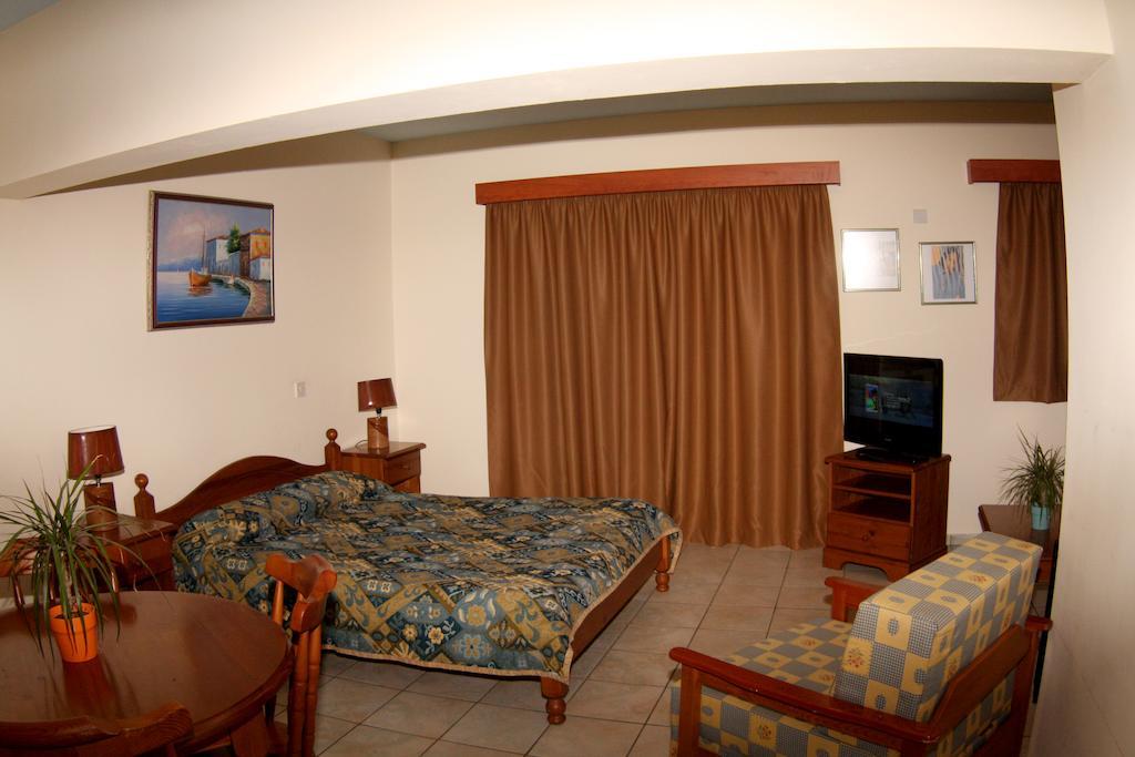 Palm Sea Beach Holiday Suites And Apartment