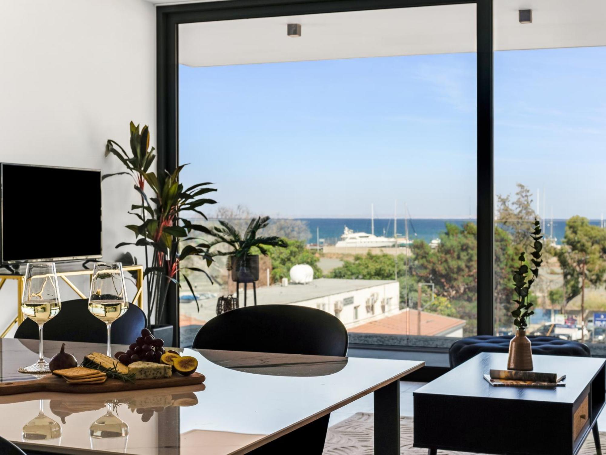 Apartamento Sanders Gaia - Bright Two-bedroom With Sea View Lárnaca