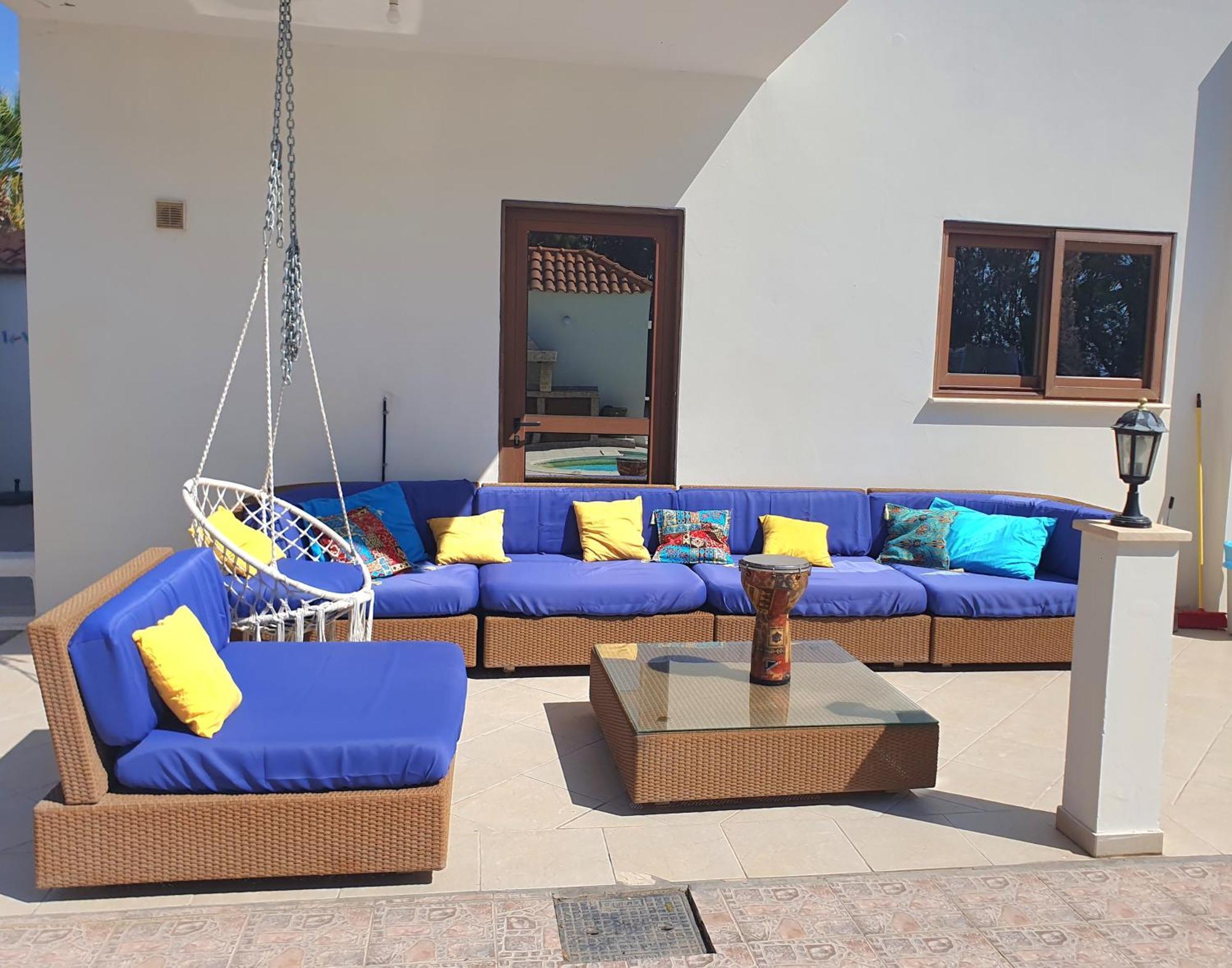 Mansion Ideal For 3 Families Or * Larnaca