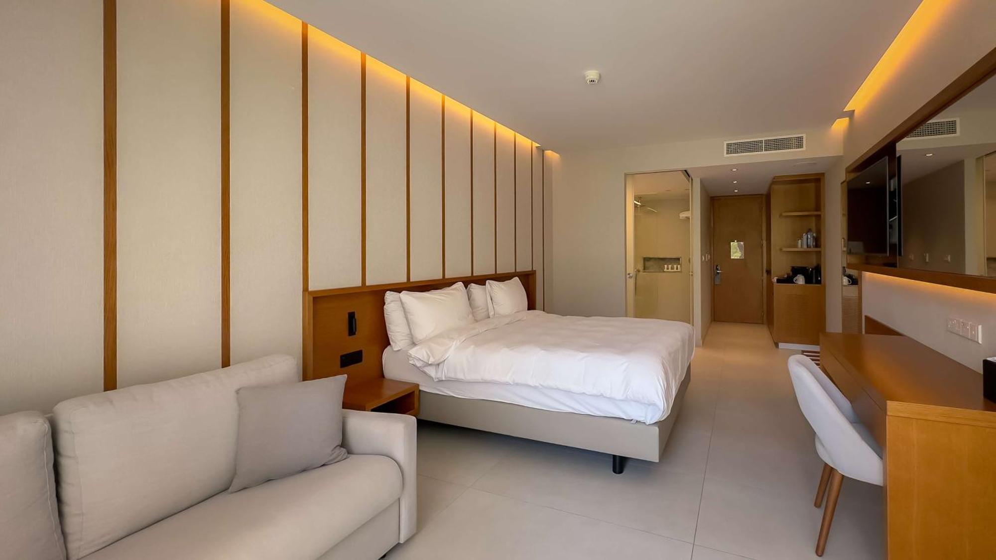 Radisson 5* Lárnaca