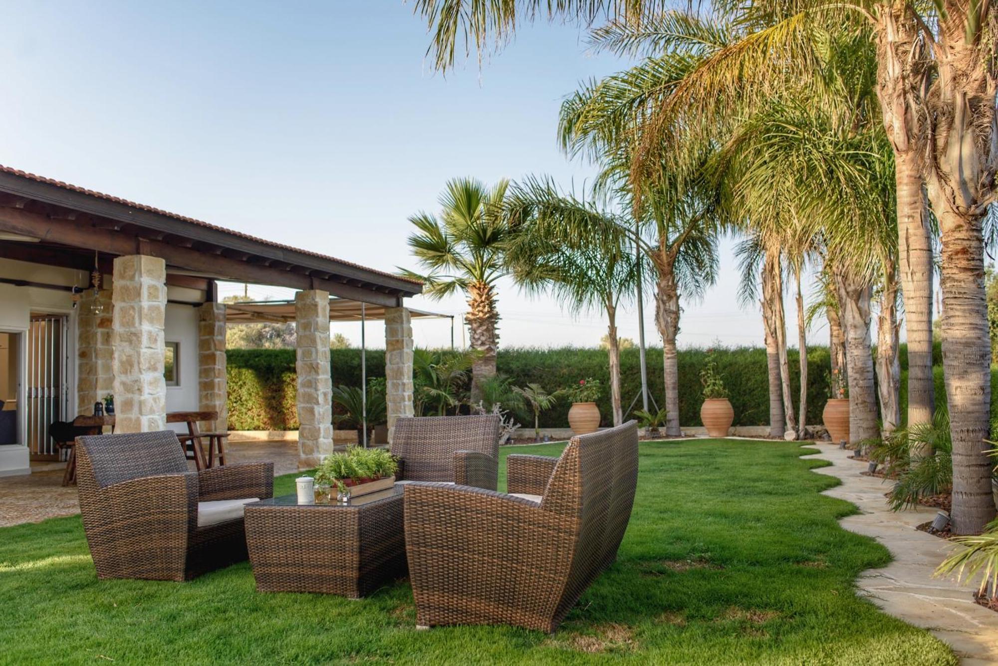Oasis By The Sea - Cyprus Nhà nghỉ *