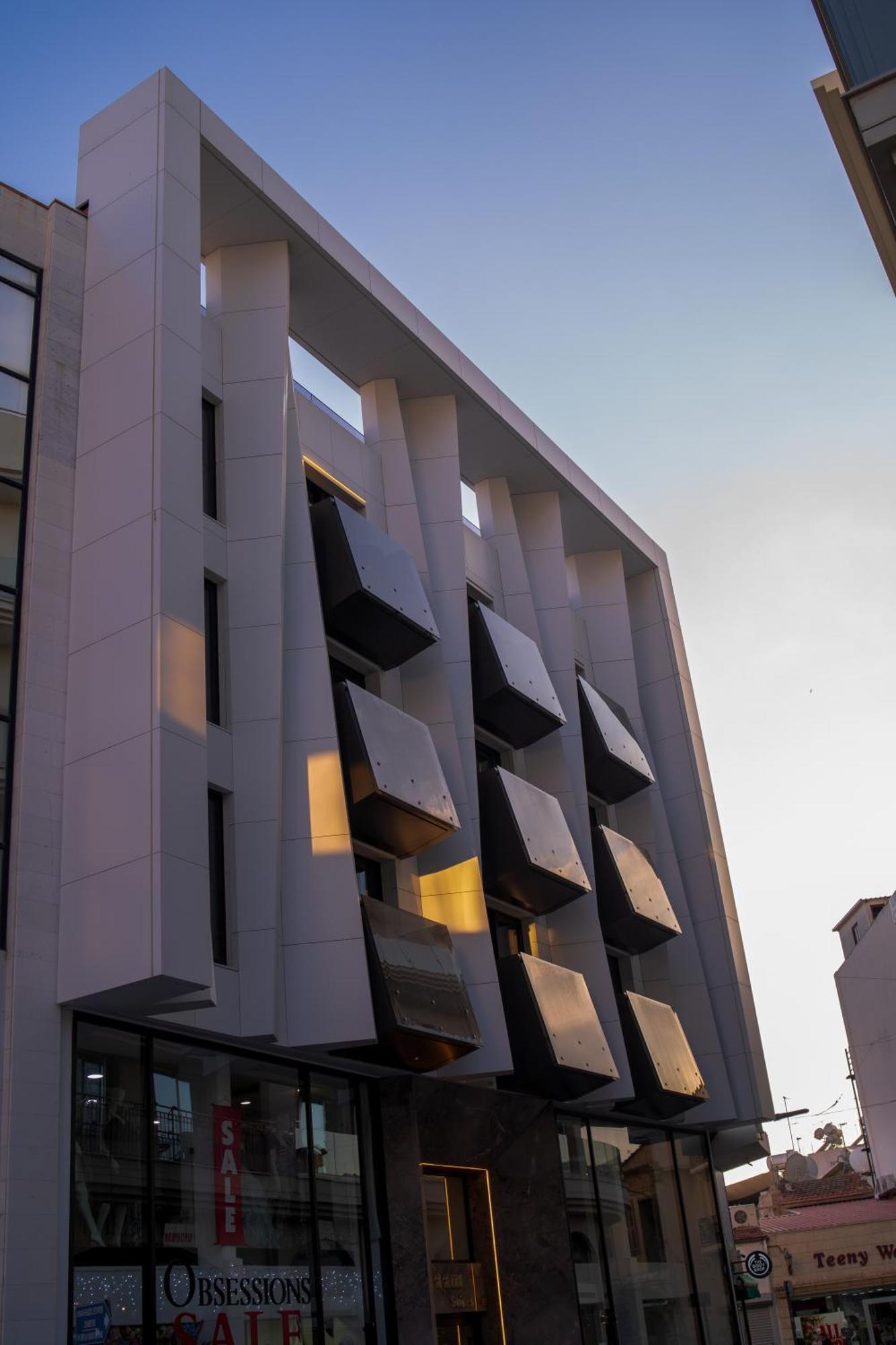 Raam Luxury Căn hộ Larnaca