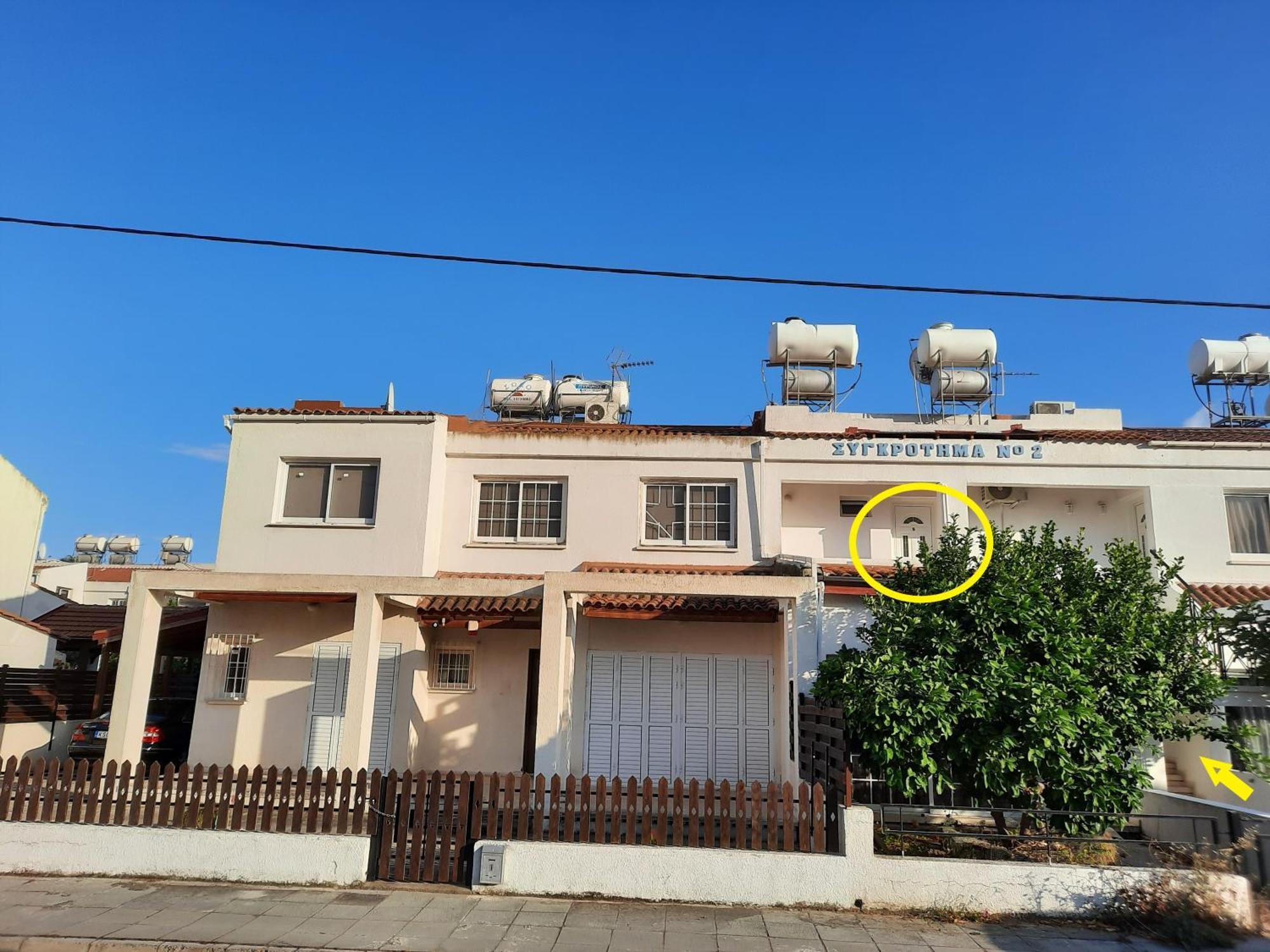Large Studio 300m From The Beach