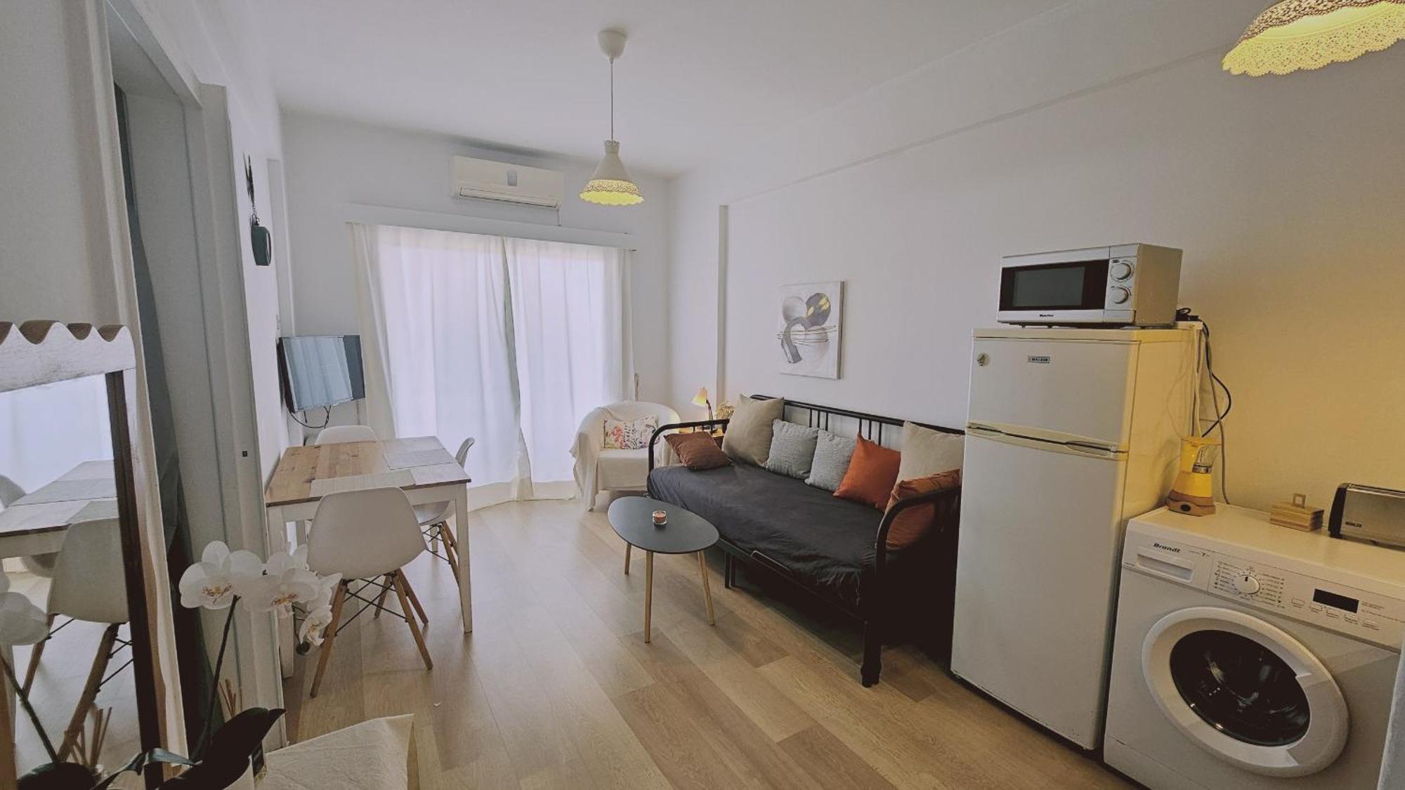 Dreamy Seaside Apartment Larnaca