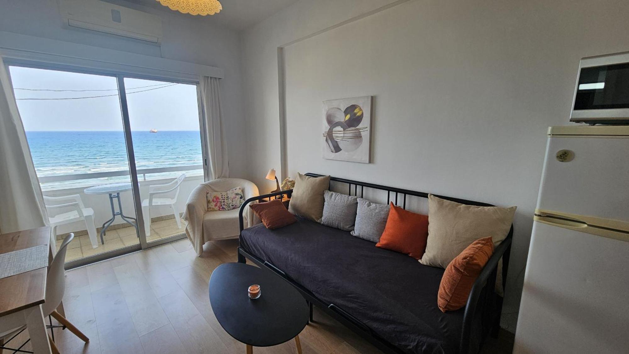 Dreamy Seaside Apartment *