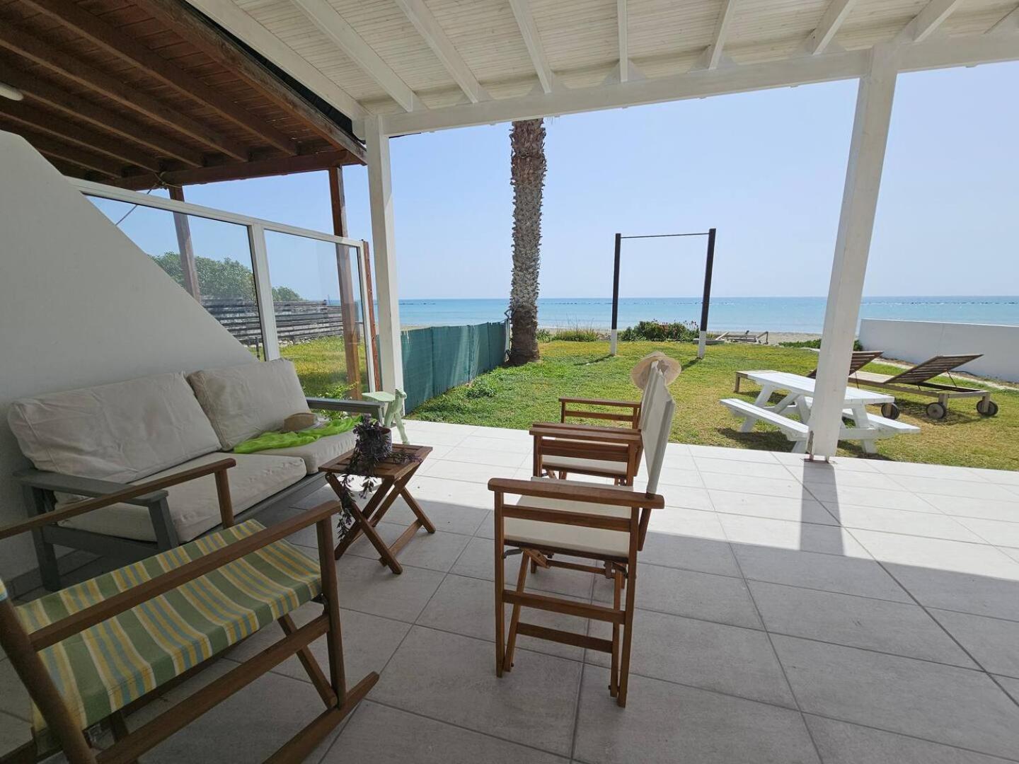 Ammos Beachfront Paradise * Larnaka