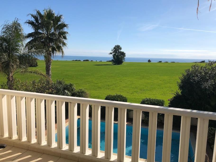 Villa Budget Escape To The Seaside Larnaka