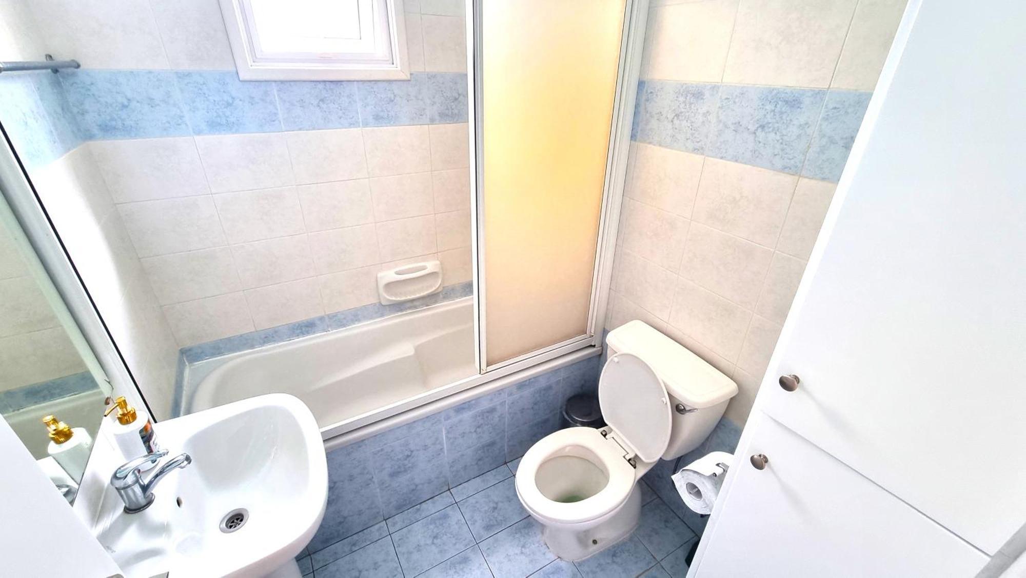Căn hộ 2br Coastal Comfort With Internet Access