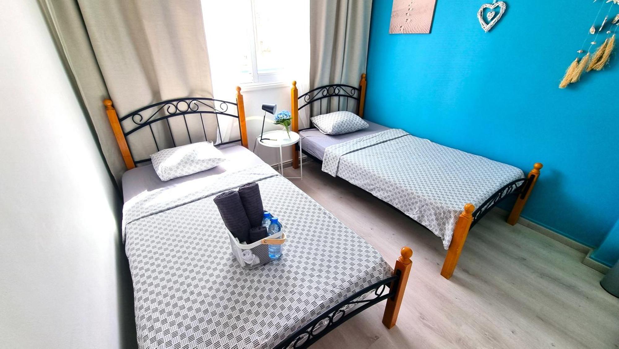 2br Coastal Comfort With Internet Access Căn hộ