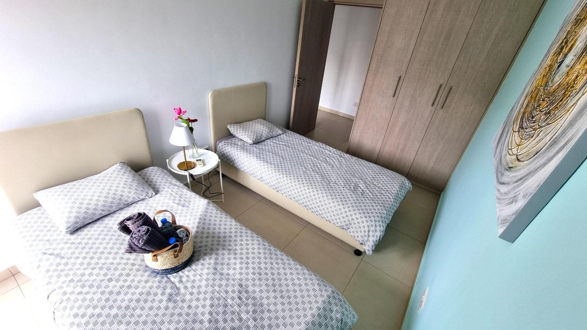 Apartment Center: Your Urban Retreat- 100m To The *