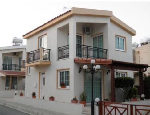 Apartment Philippou & *