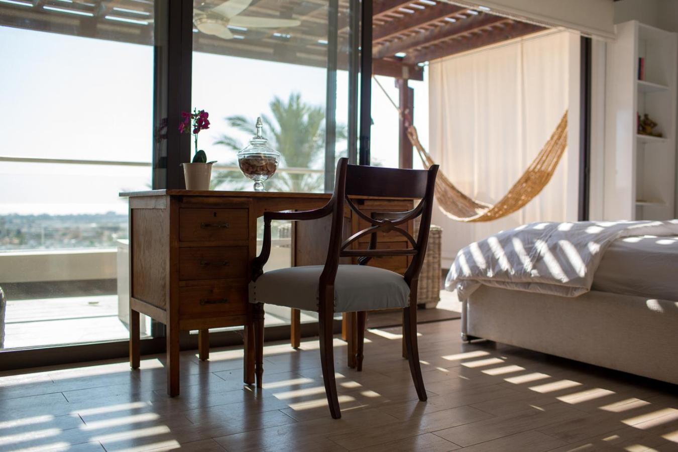 Penthouse Duplex Overlooking The Mediterranean Larnaca