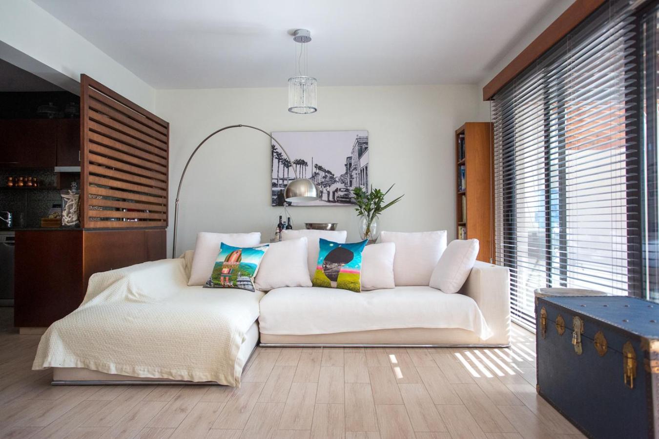 Penthouse Duplex Overlooking The Mediterranean Larnaca