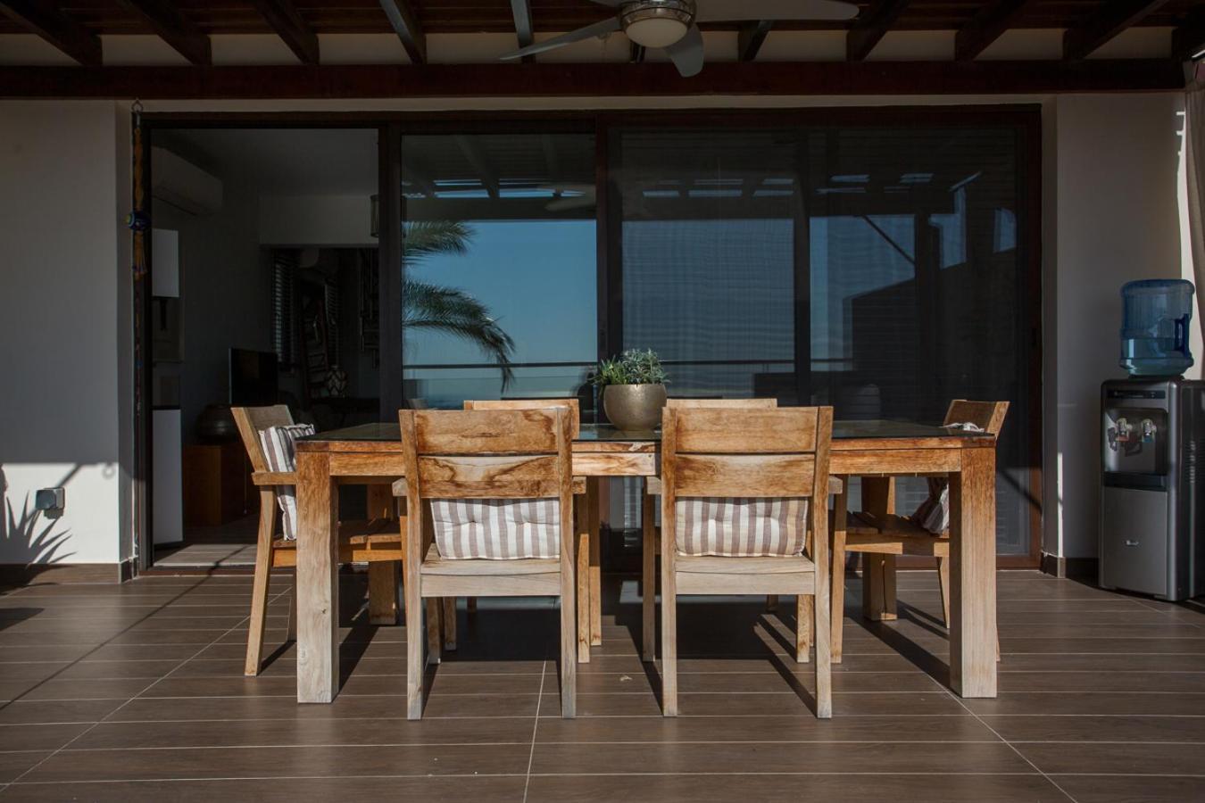 Căn hộ Penthouse Duplex Overlooking The Mediterranean
