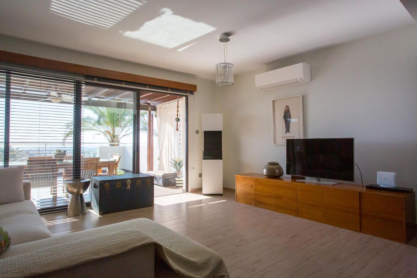 Penthouse Duplex Overlooking The Mediterranean