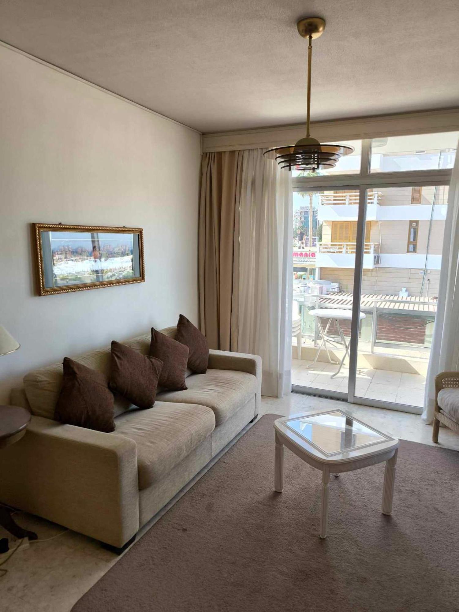 Apartment 13 Sandy Mackenzie Larnaca