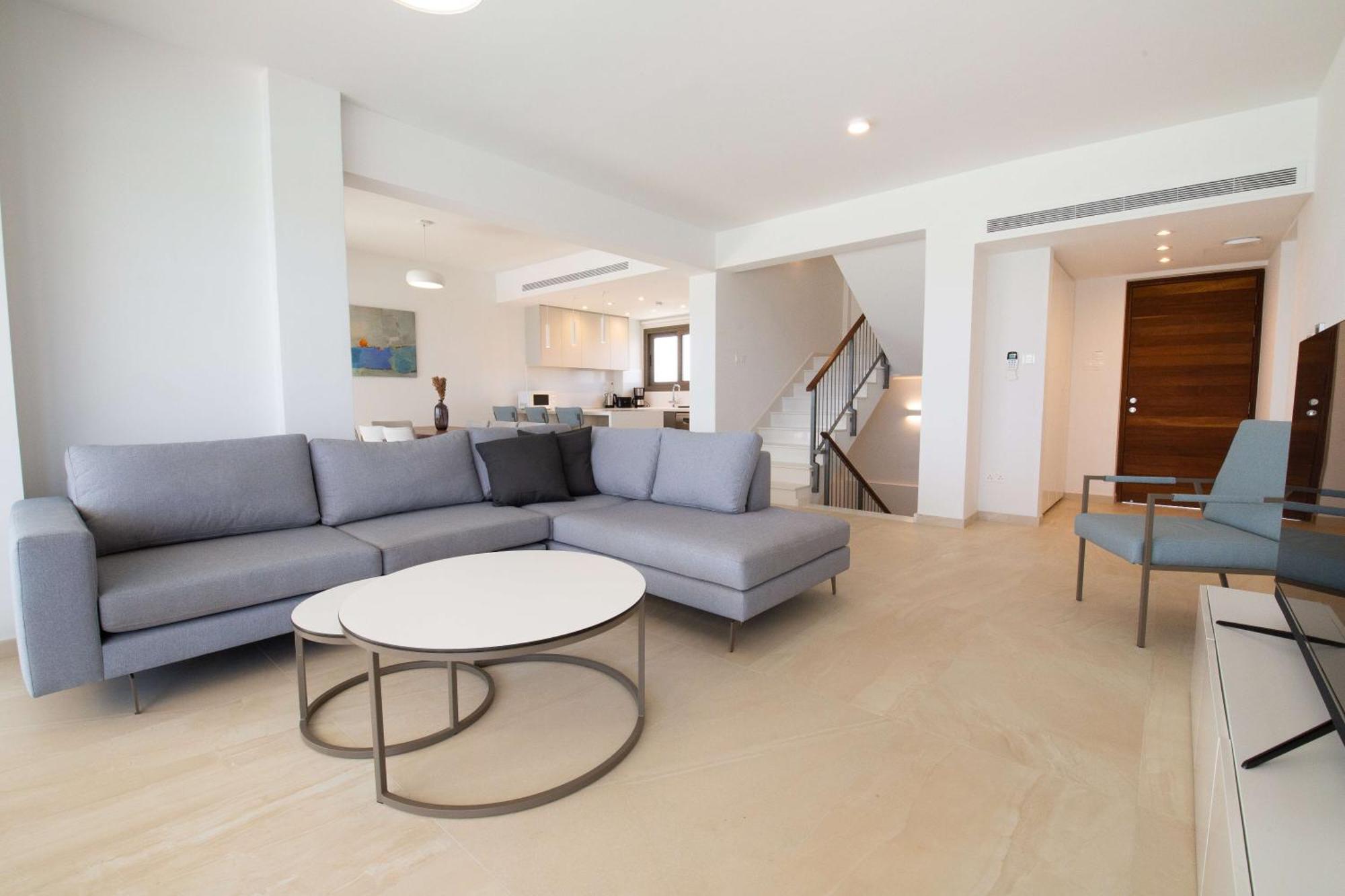 Phaedrus Living: Serenity Waves No.2 Pousada Lárnaca