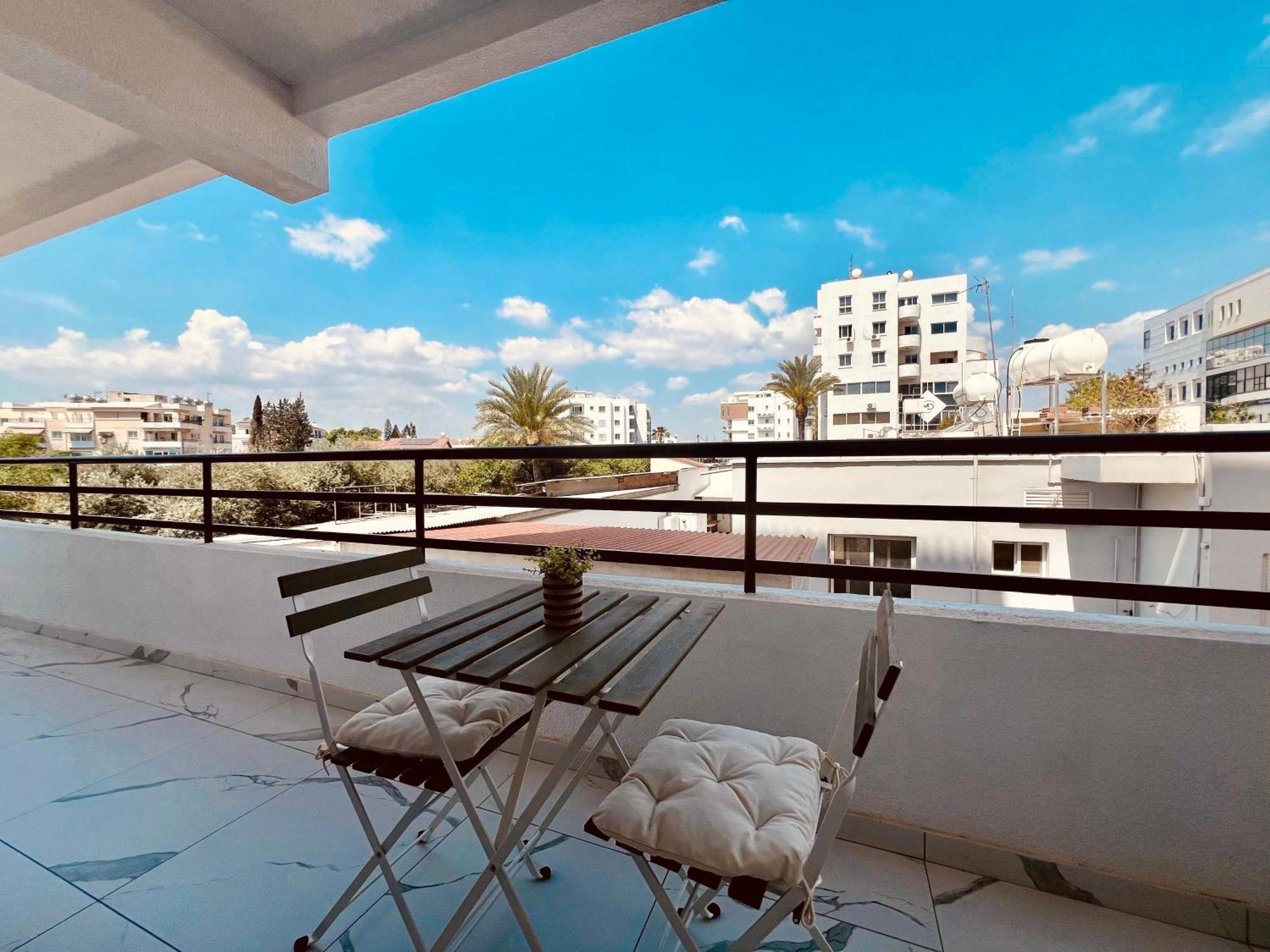 Sara 1 Apartment Larnaka