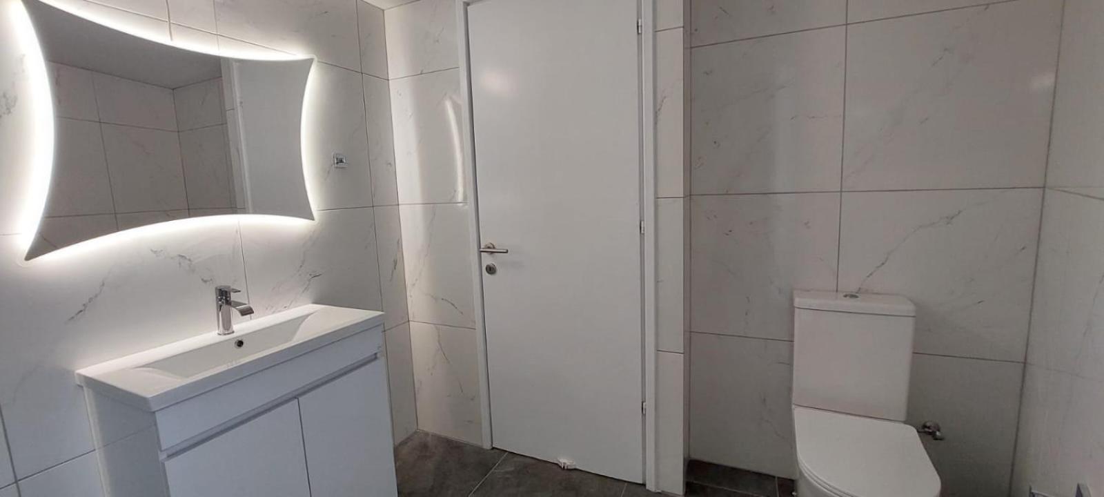 City Flats 2 Bedroom Apartment *
