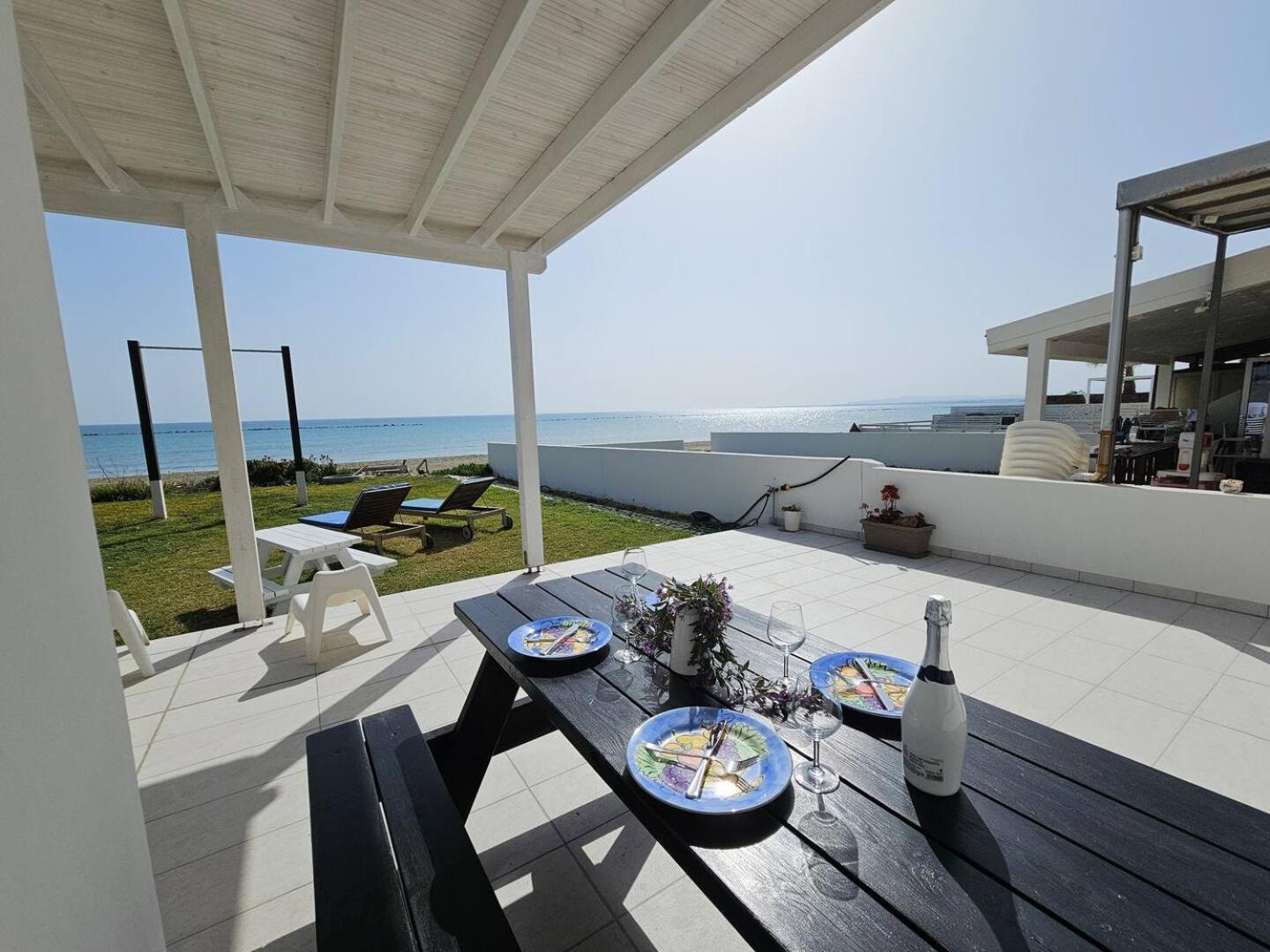 Ammos Beachfront Paradise Pousada