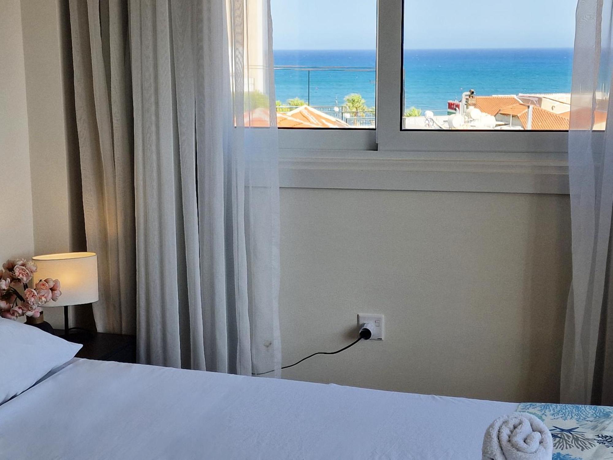 Kitieos With Sea View Apartment