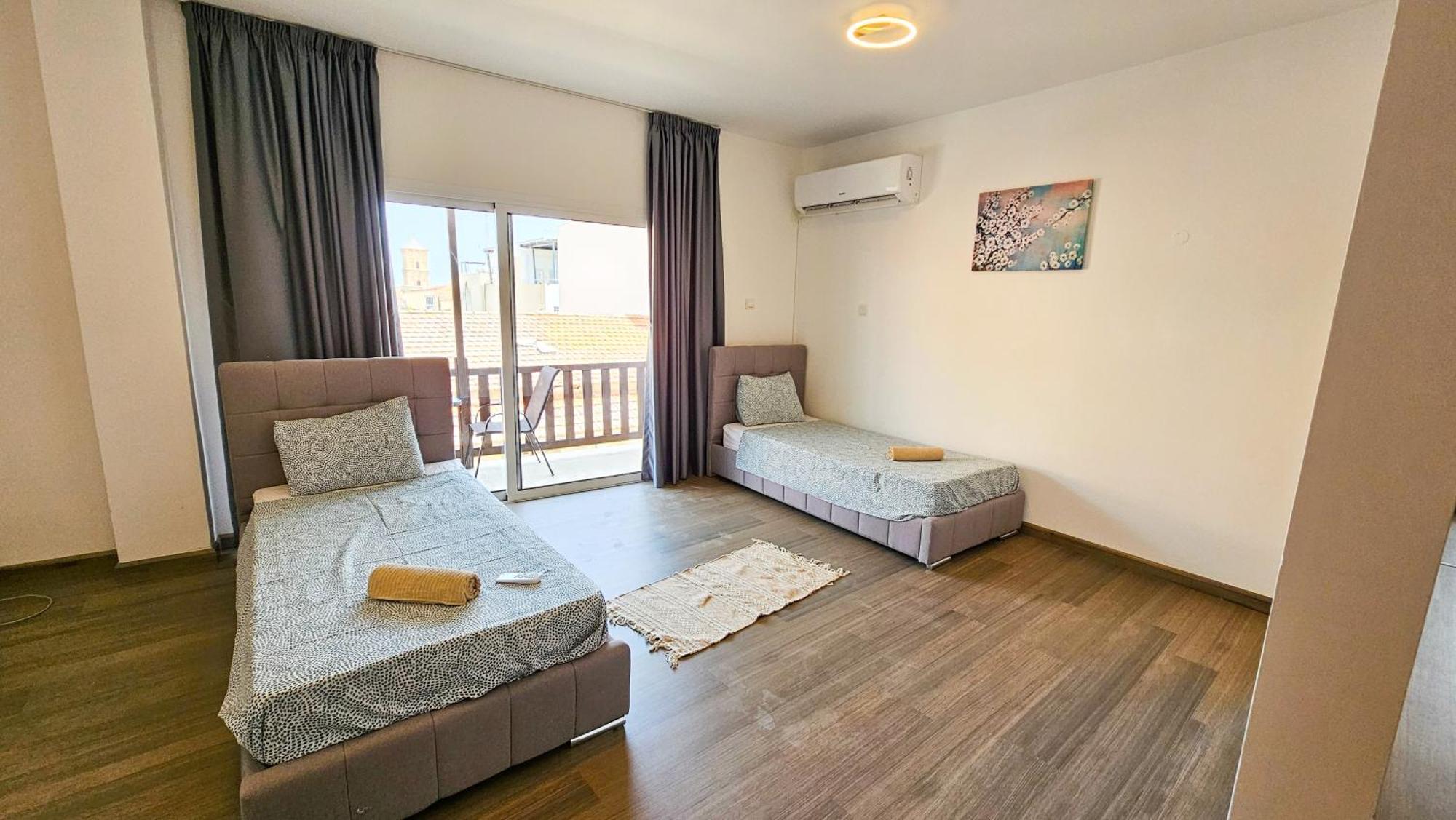 Sky Way City Apartment, 150m From Chabad Lubavitch Larnaca