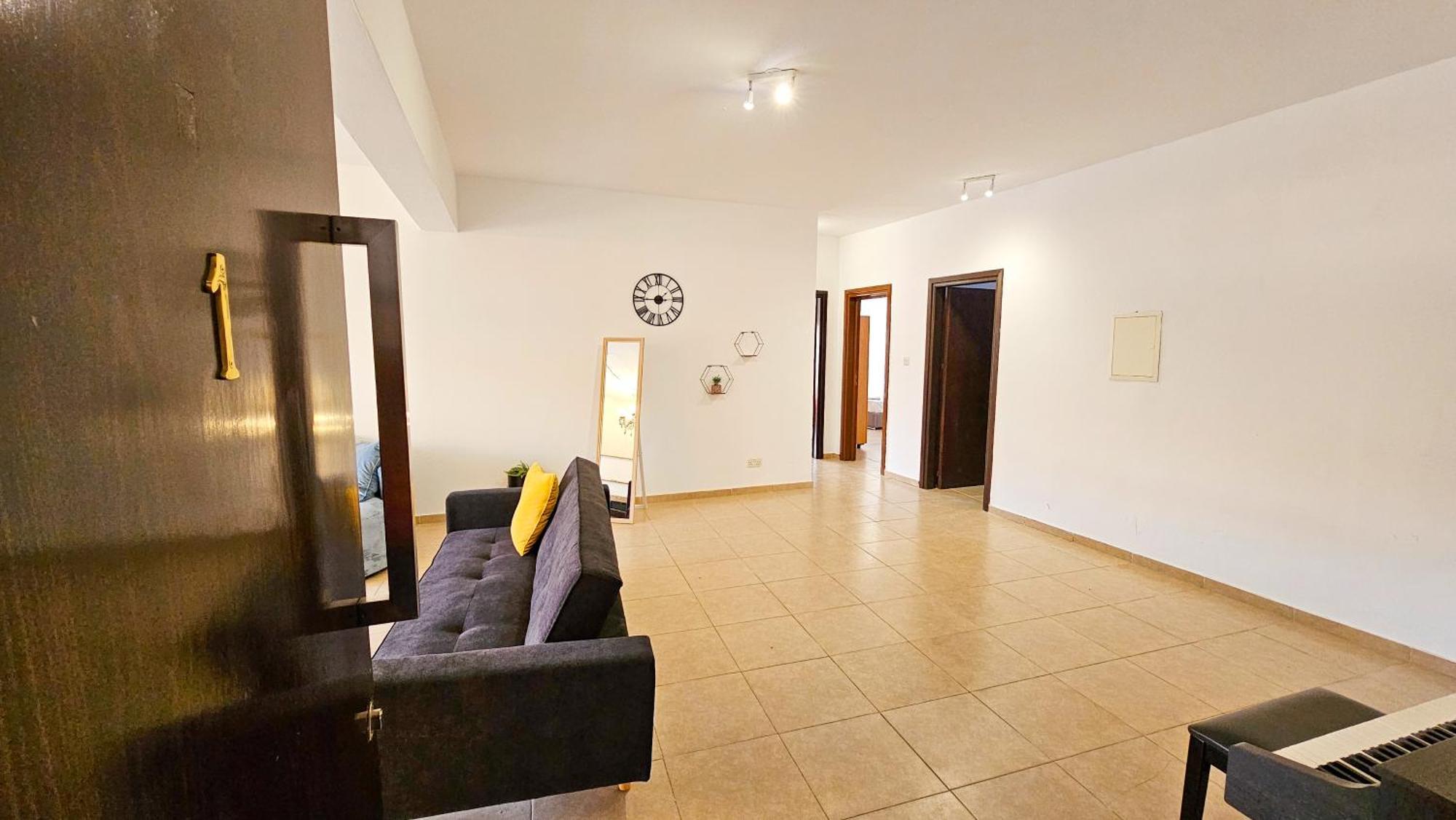 Sky Line Apartment, 150m From Chabad Lubavitch Căn hộ Larnaca
