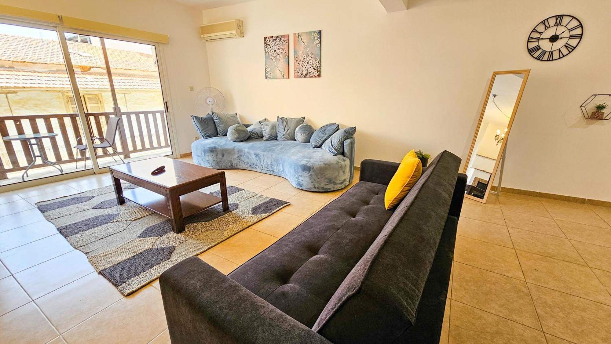 Sky Line Apartment, 150m From Chabad Lubavitch Căn hộ *