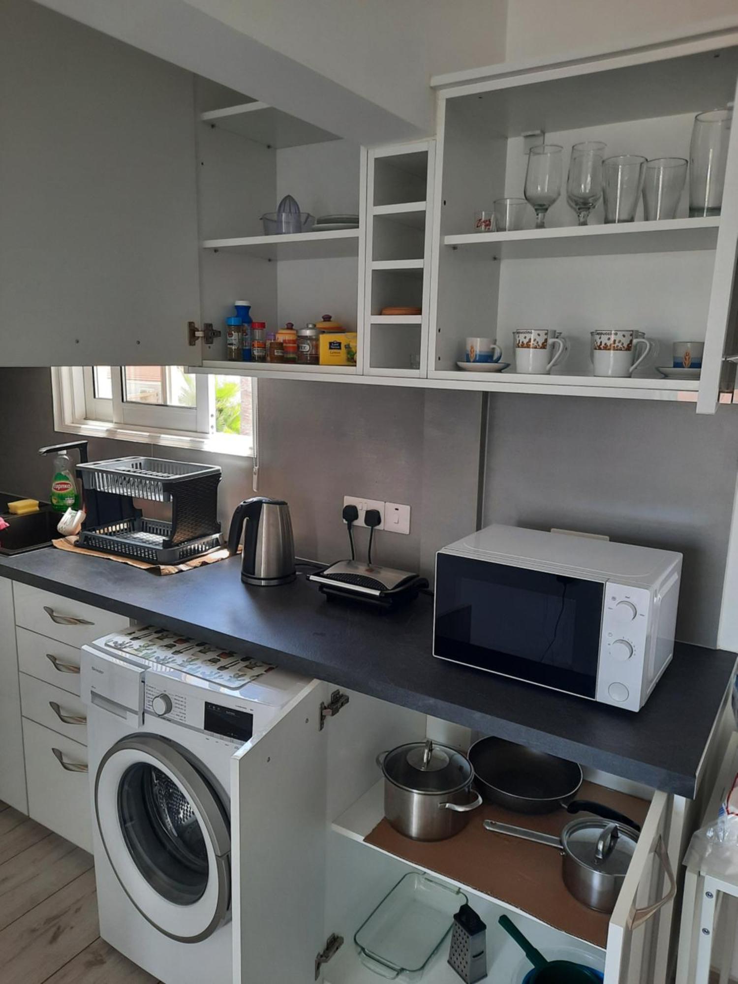 Large Studio 300m From The Beach * Larnaca