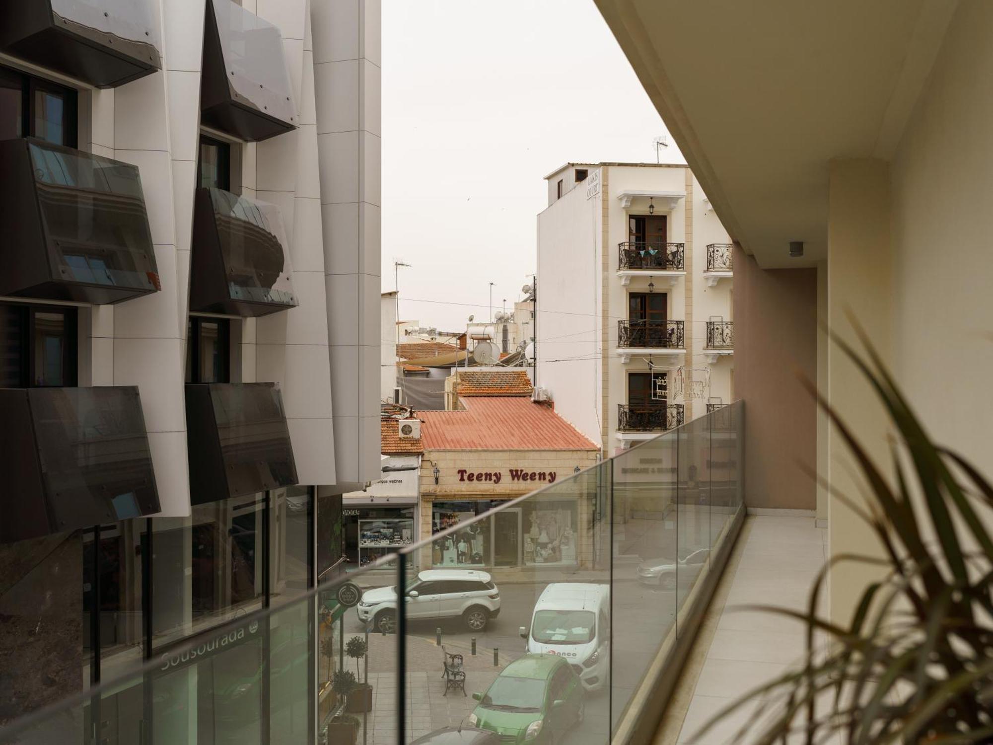 Halcyon Apartment Larnaca