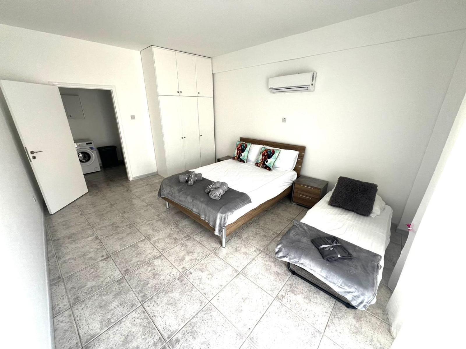 Easybookcy 205 Apartment *