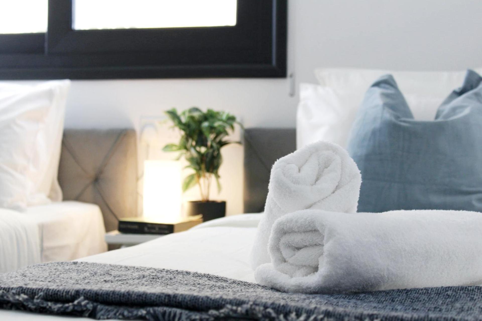 Luxury At Mackenzie With Private Parking And Balcony *