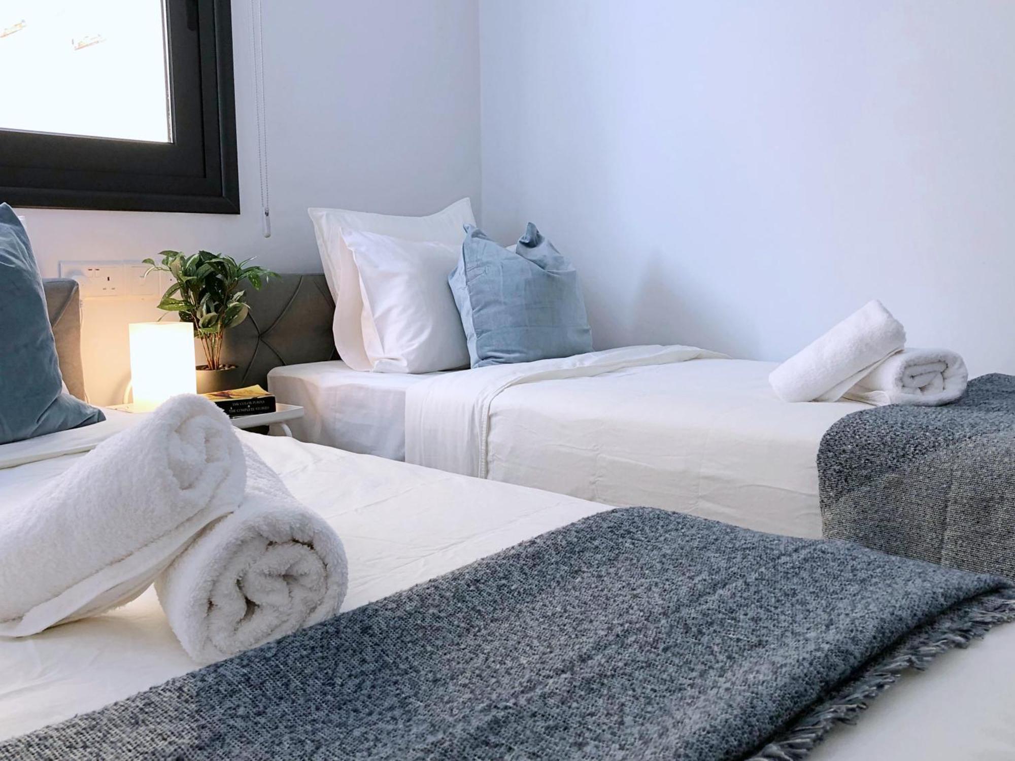 Apartment Luxury At Mackenzie With Private Parking And Balcony