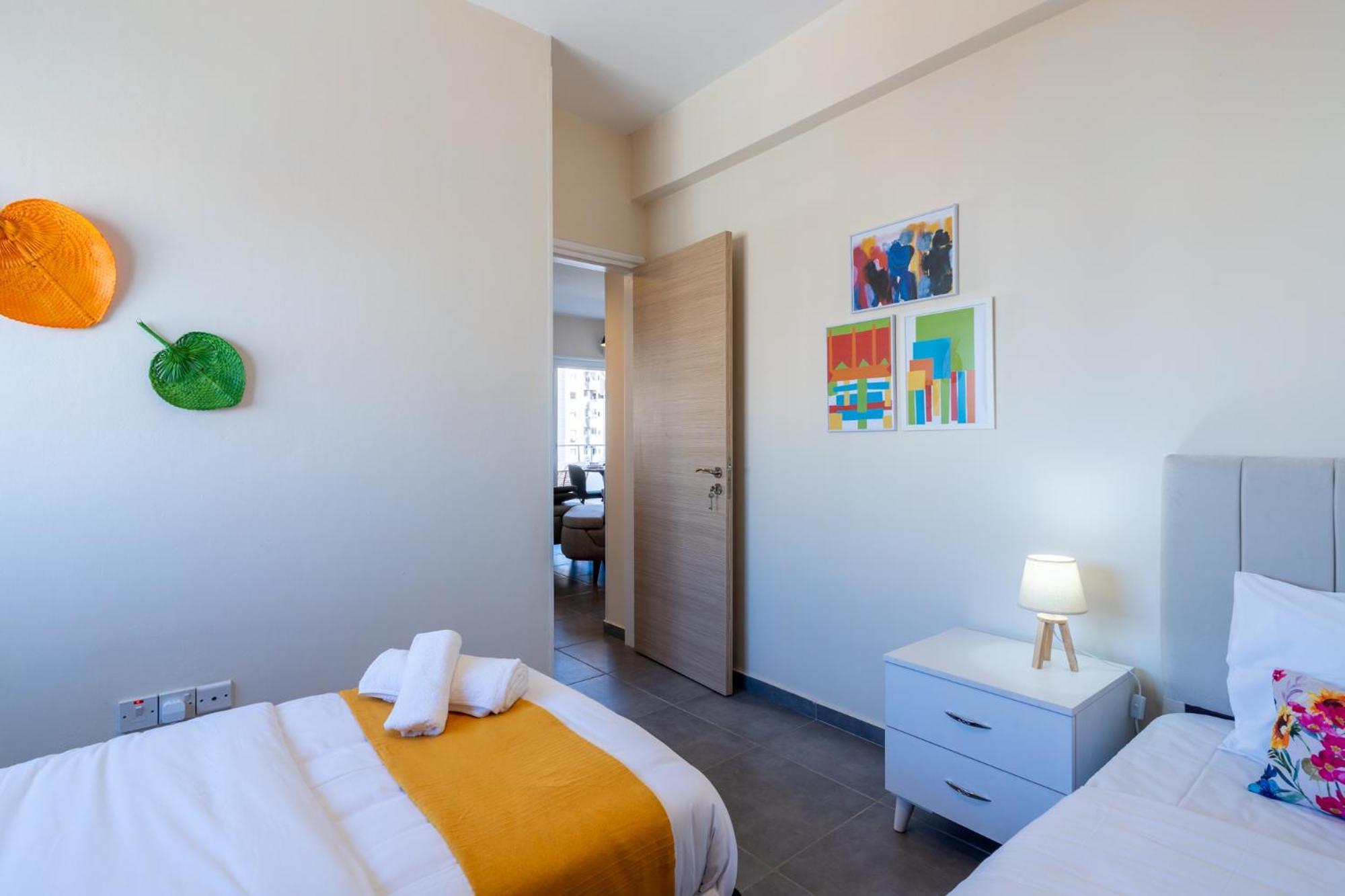 Sapphire's 2-bedroom In Apartment *