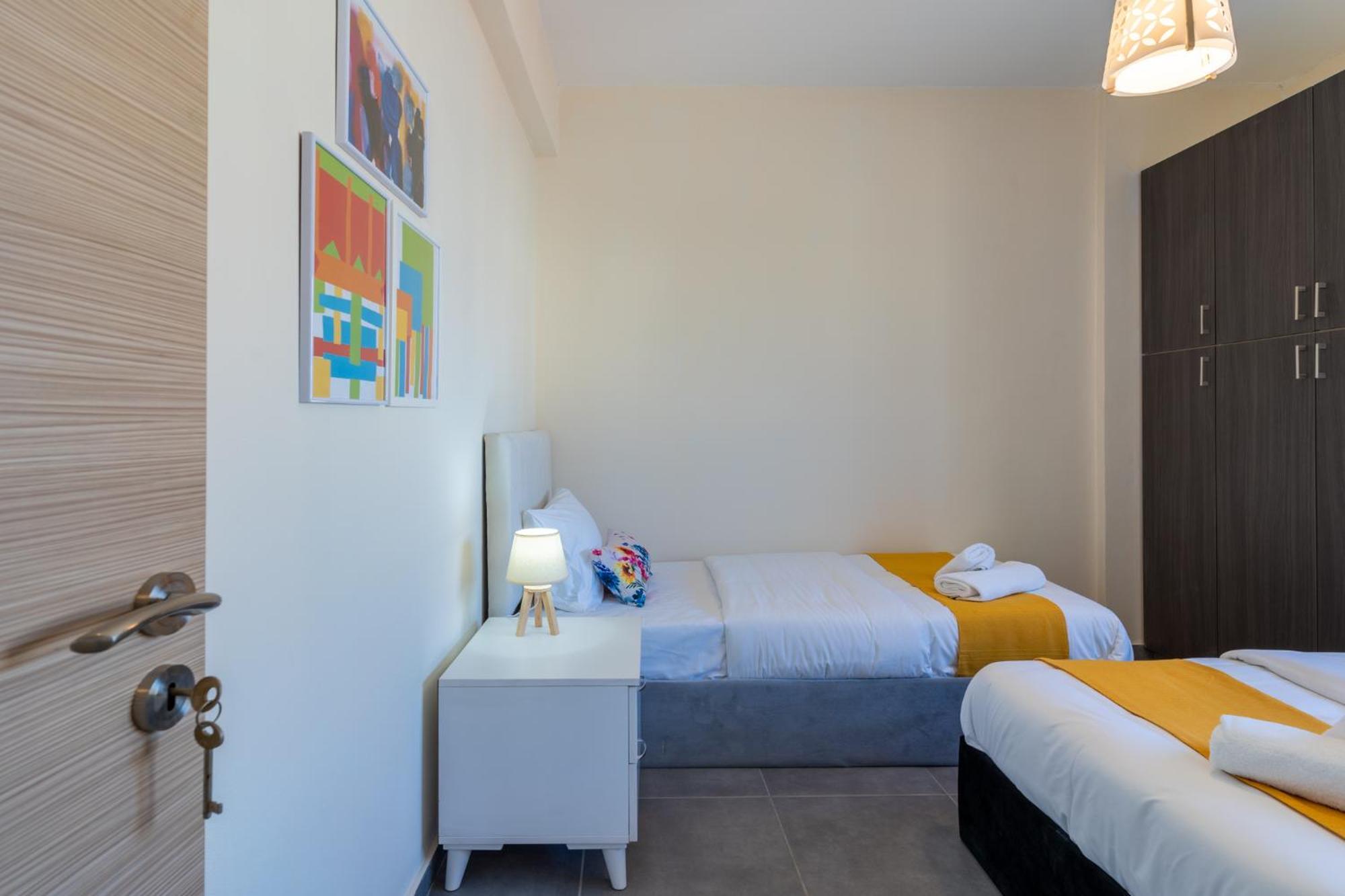 Sapphire's 2-bedroom In Apartment *