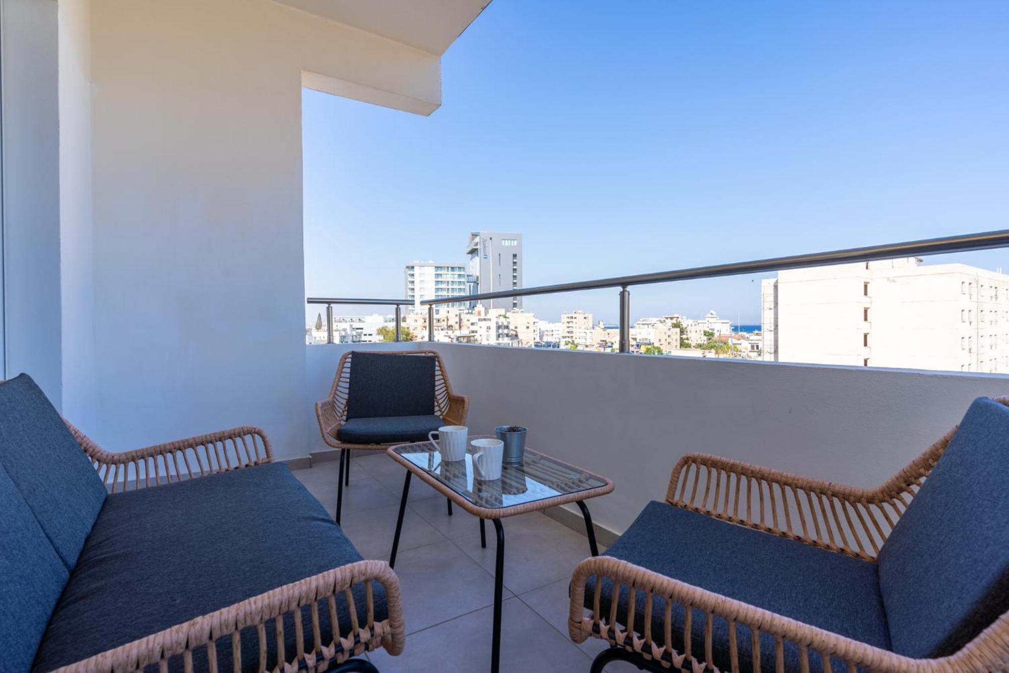 Apartment Sapphire's 2-bedroom In Larnaca