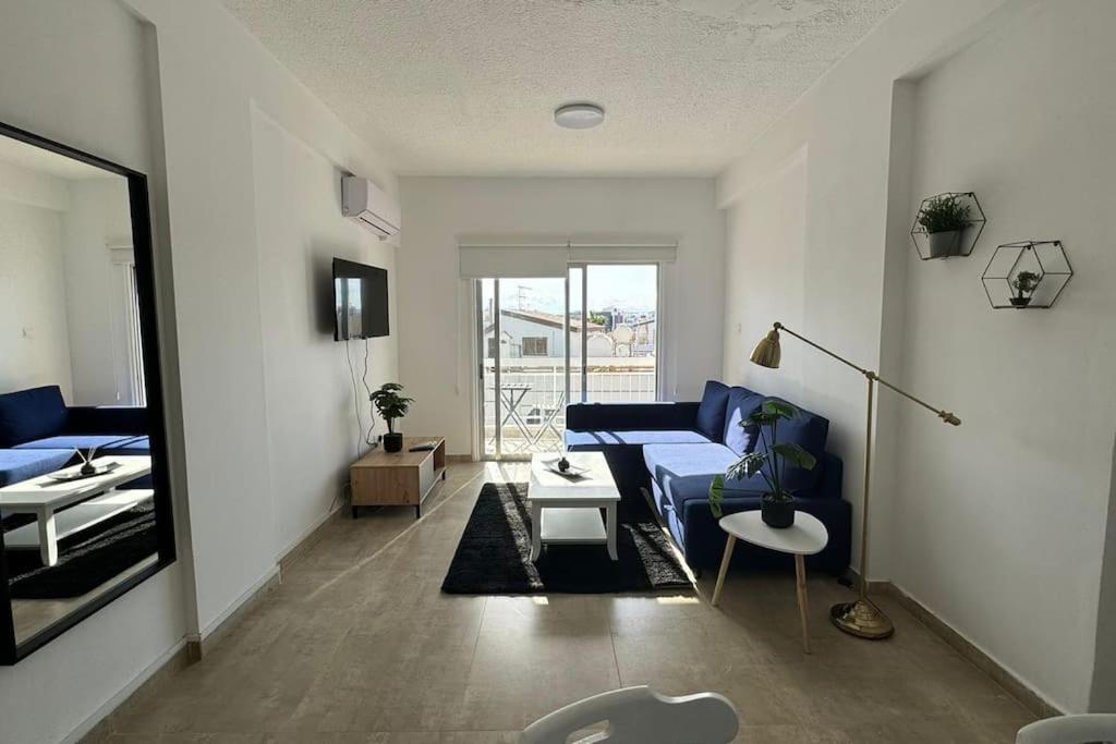 Two Bedroom In Downtown Apartment Larnaca