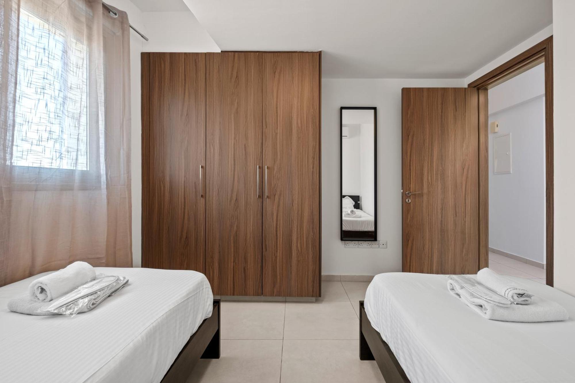 Apartment Downtown 2 Bedroom Penthouse