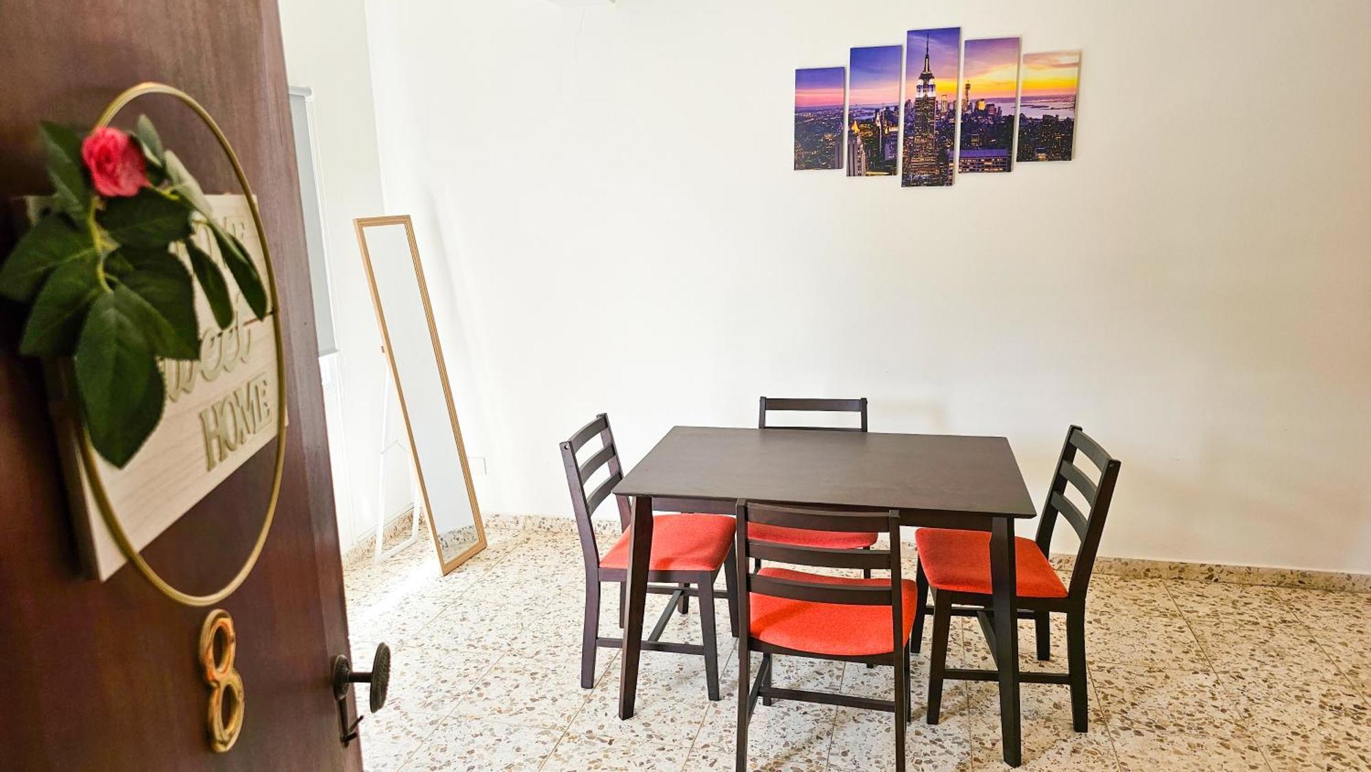 Unique City Center Rooms, 150m From Chabad Lubavitch Apartment Larnaca