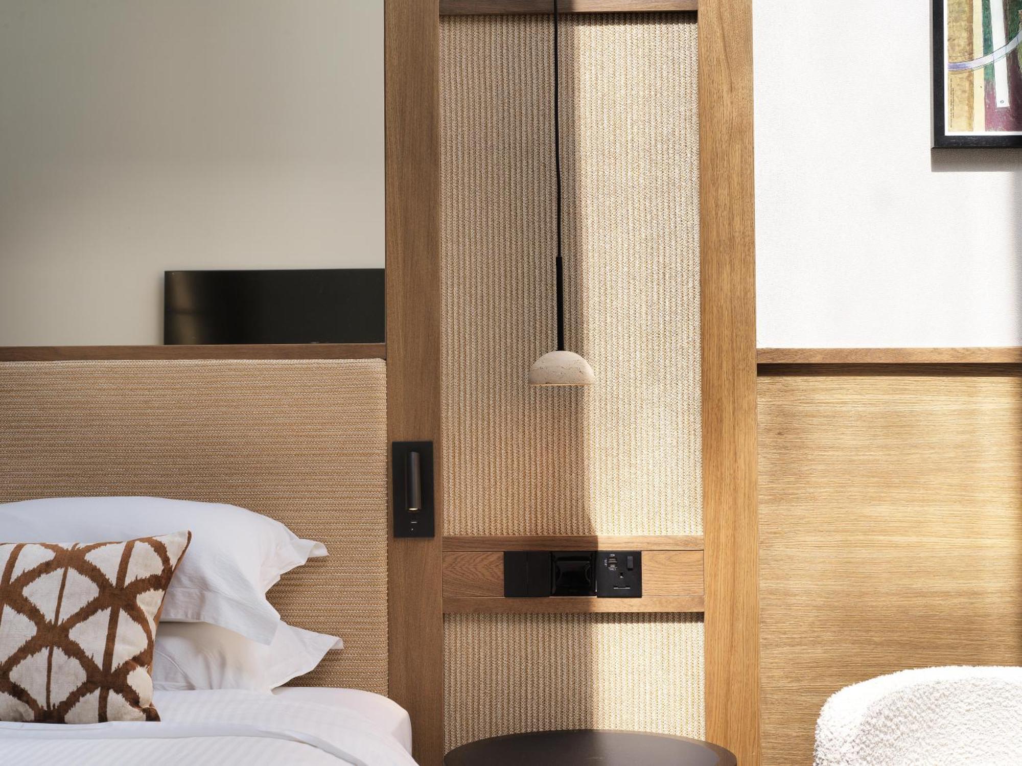 Leonardo Boutique 4* Larnaca