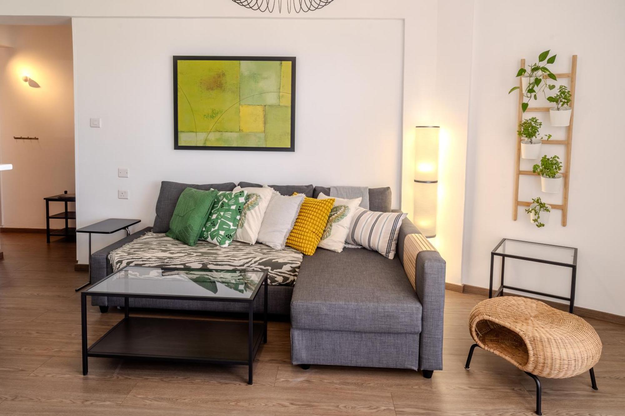 Finikoudes Seaview Vibe 1 Bdr Flat * Larnaca