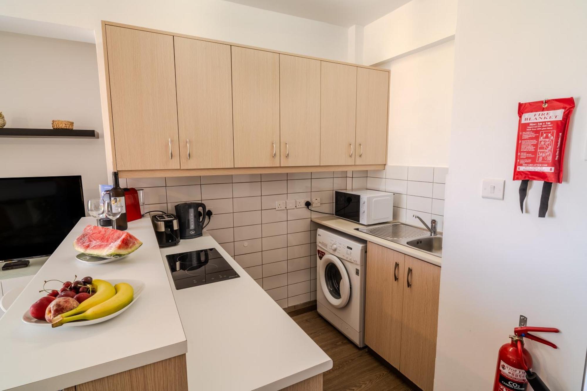 Finikoudes Seaview Vibe 1 Bdr Flat Larnaca