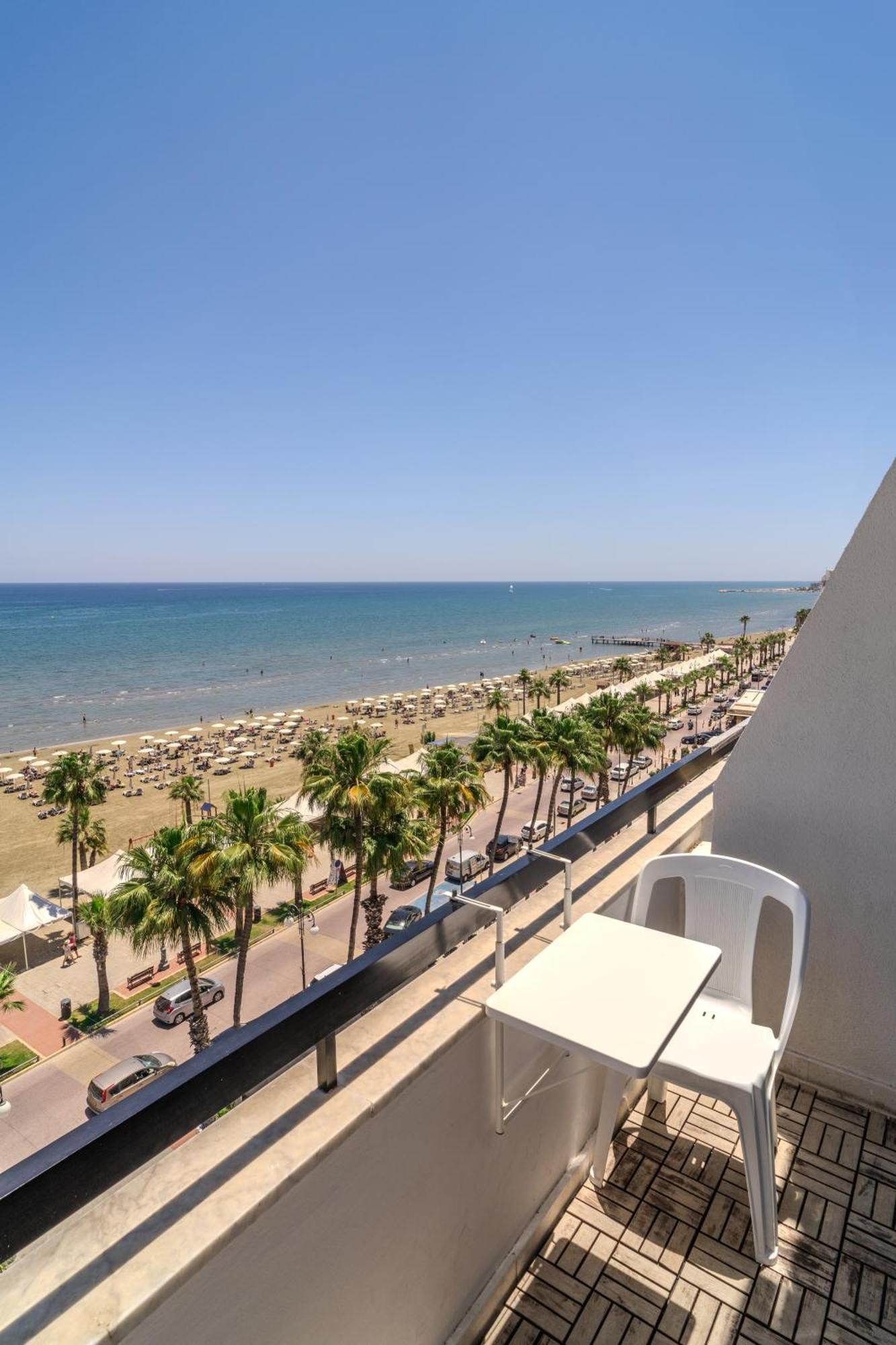 Finikoudes Seaview Vibe 1 Bdr Flat *