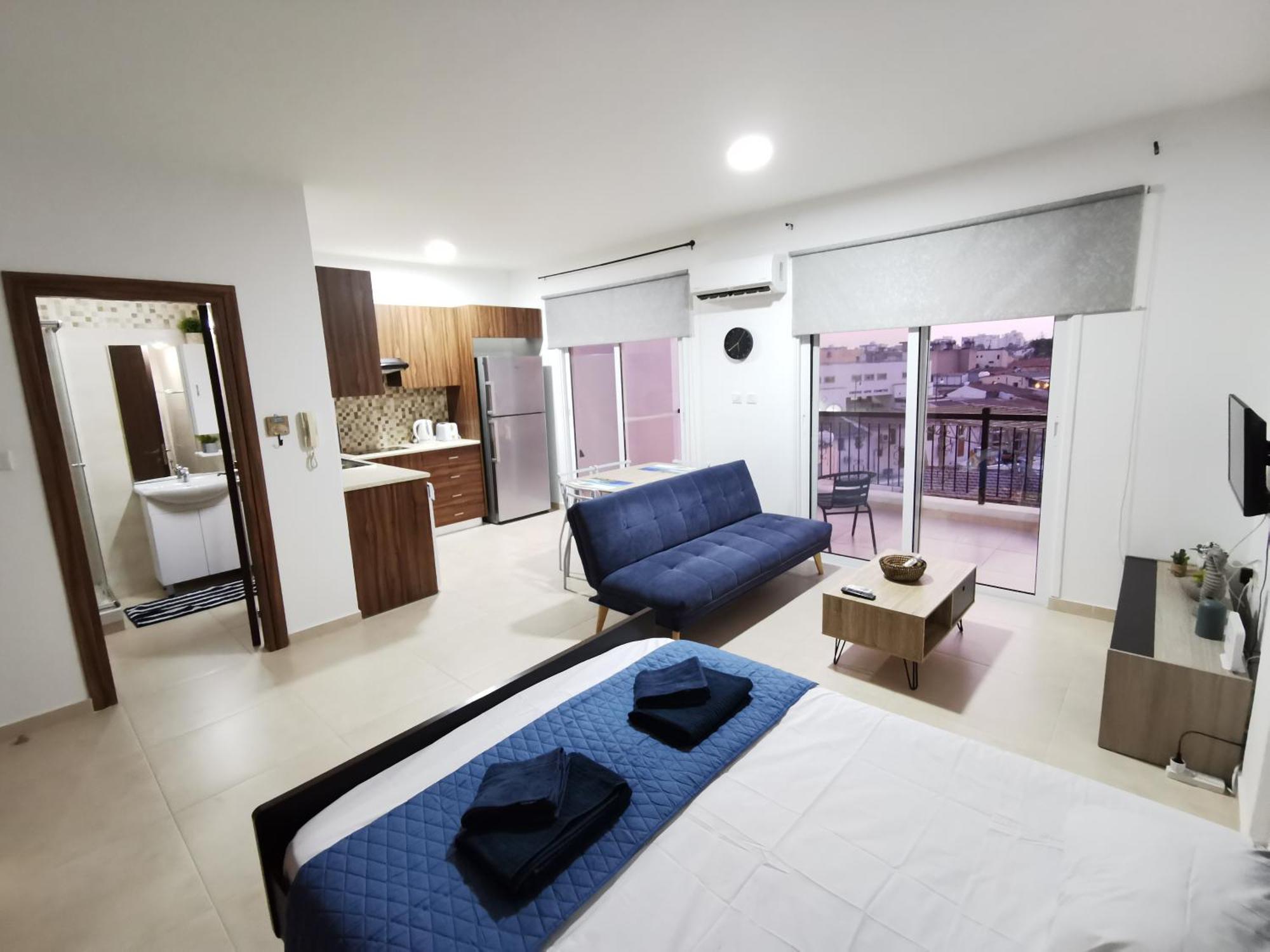 Must - Finikoudes Apartment *