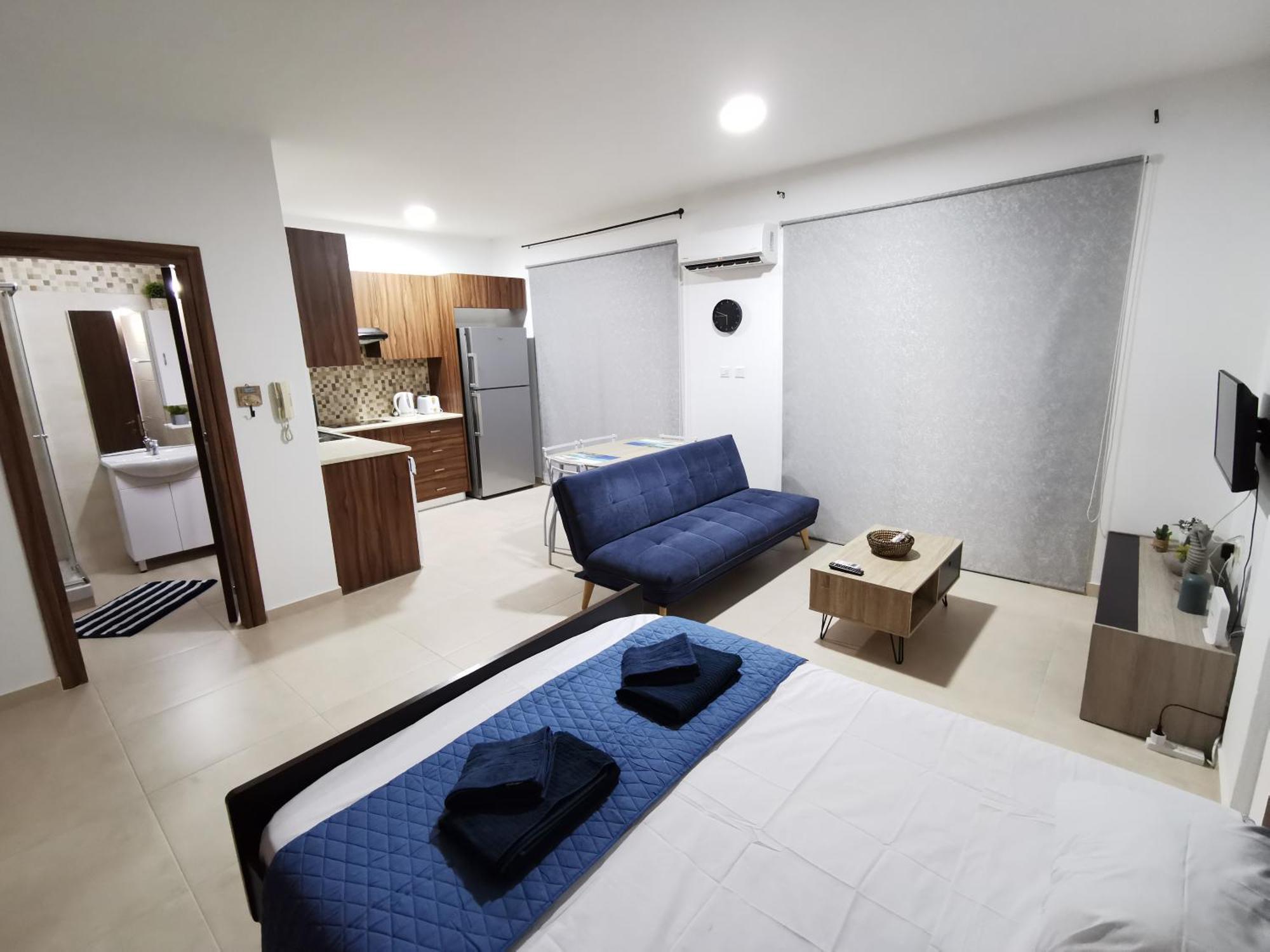 Must - Finikoudes Apartment *