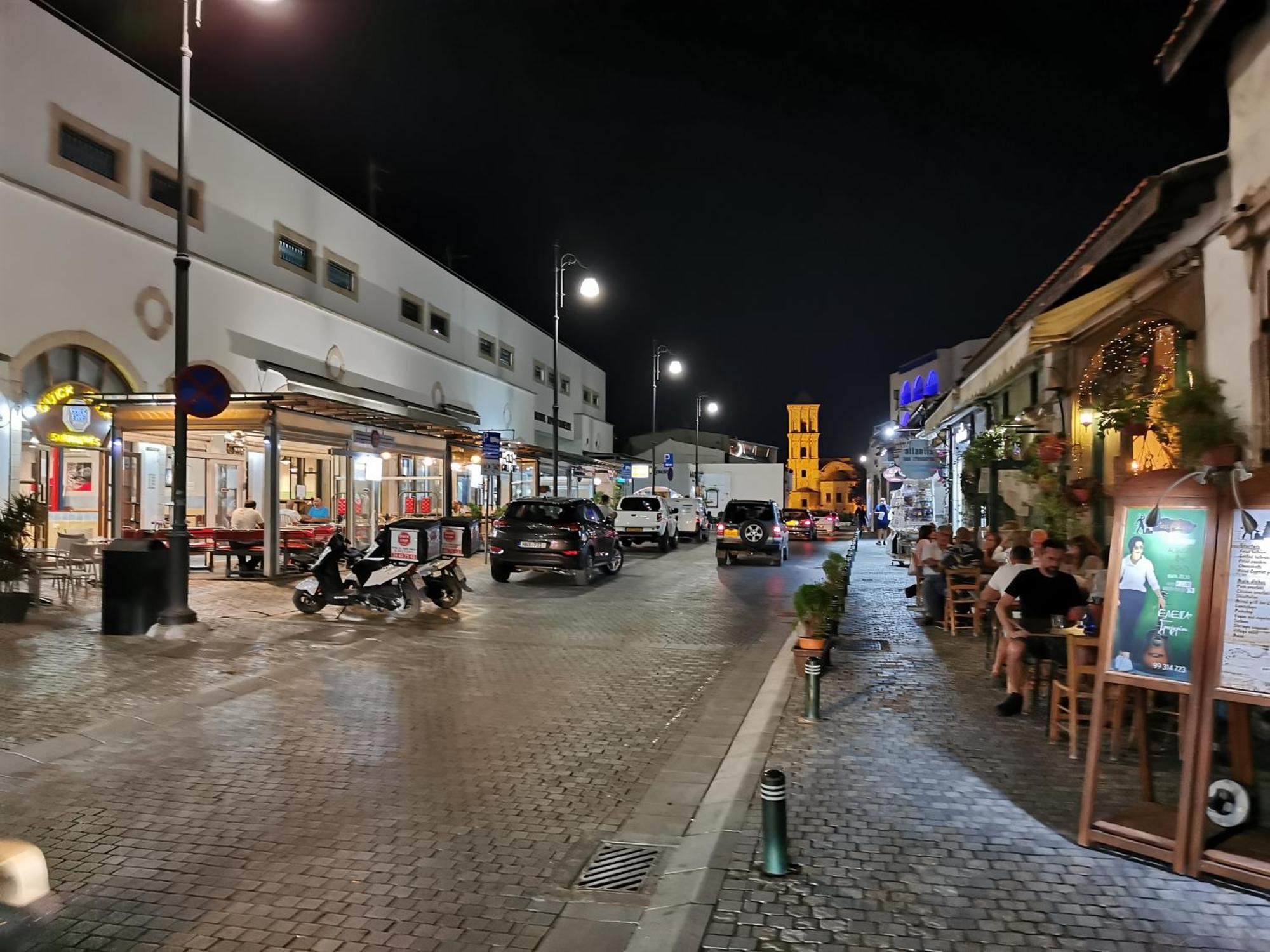 Apartment Must - Finikoudes Larnaca